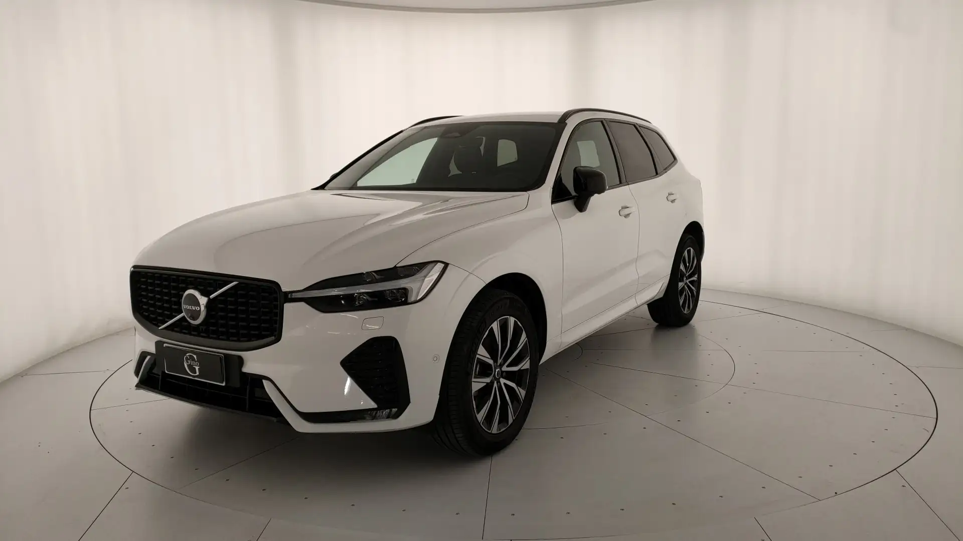 Volvo XC60 2.0 b5 Plus Dark awd auto Weiß - 1