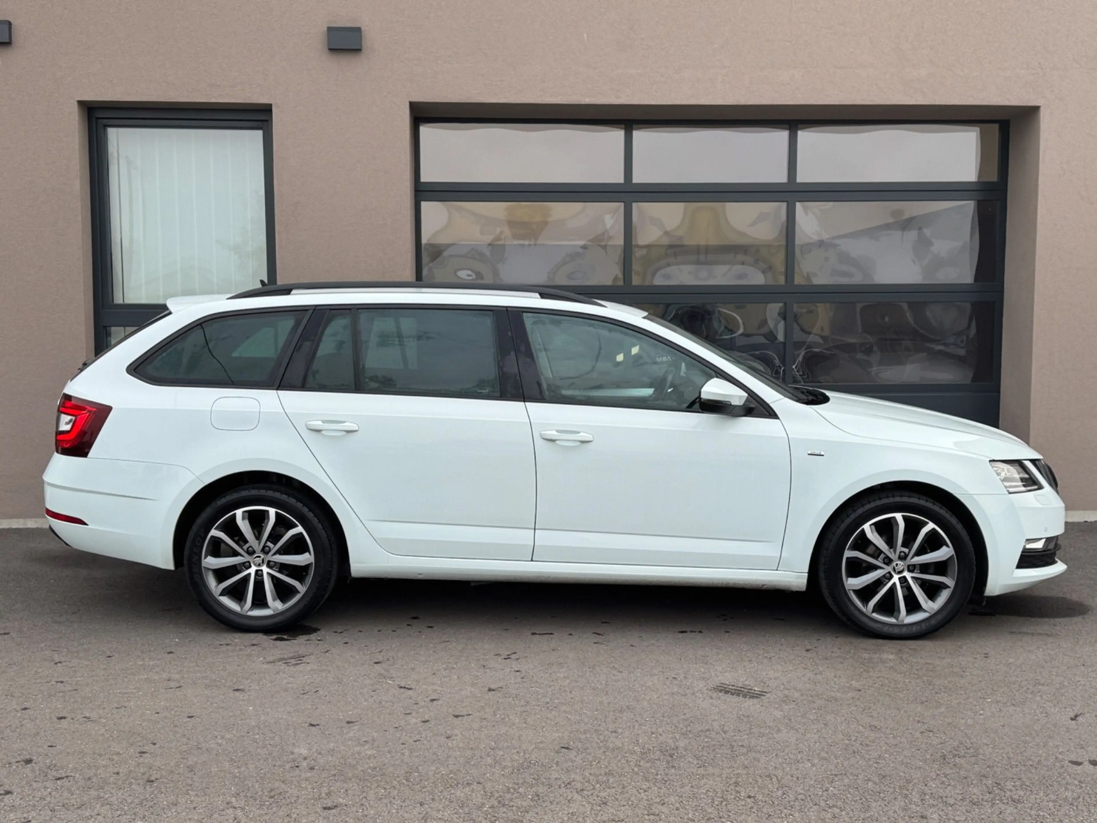 Skoda Octavia 1.6 TDI DPF Drive | Service & Pickerl NEU | NAVI — photo 10