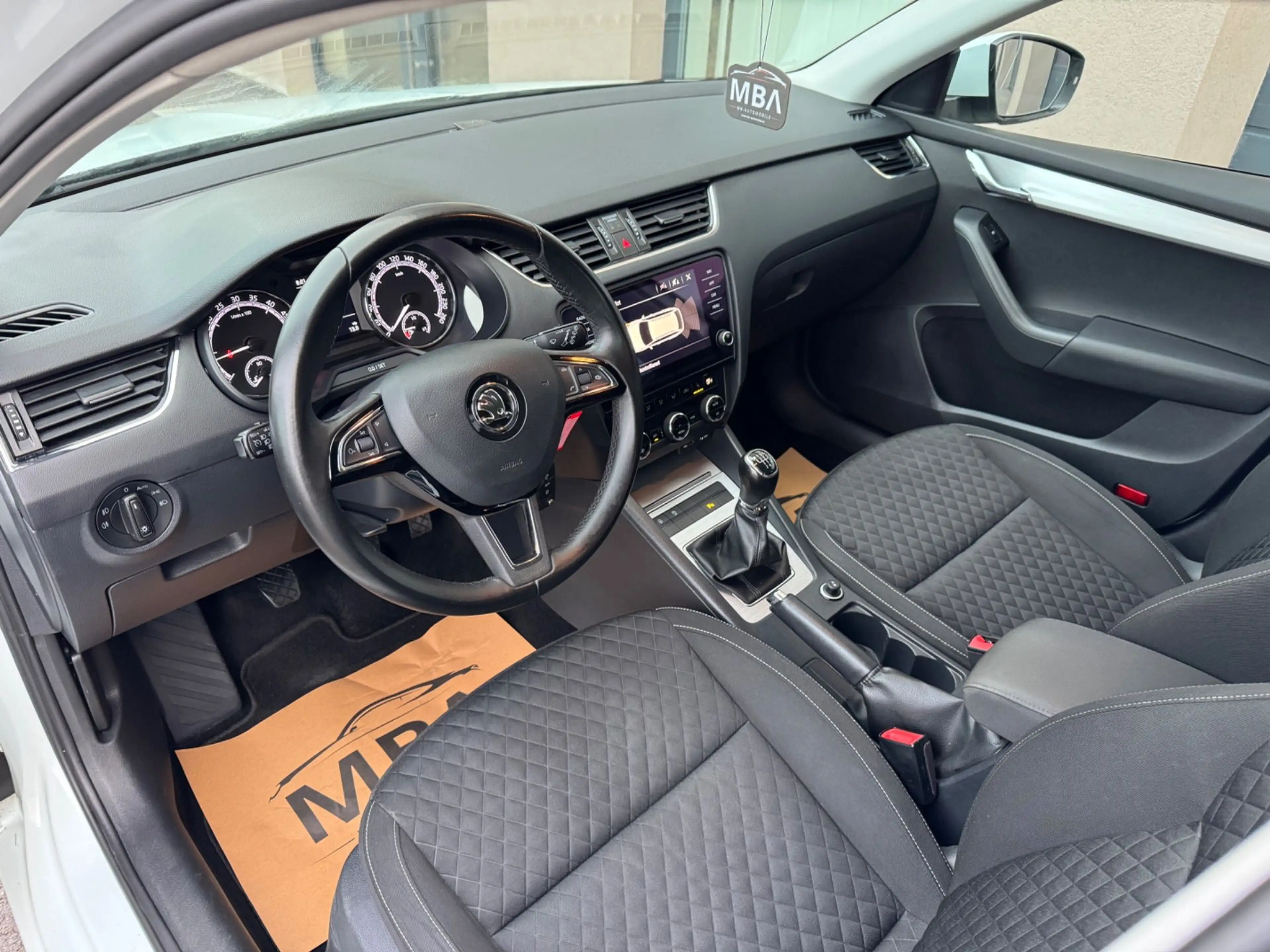 Skoda Octavia 1.6 TDI DPF Drive | Service & Pickerl NEU | NAVI — photo 13