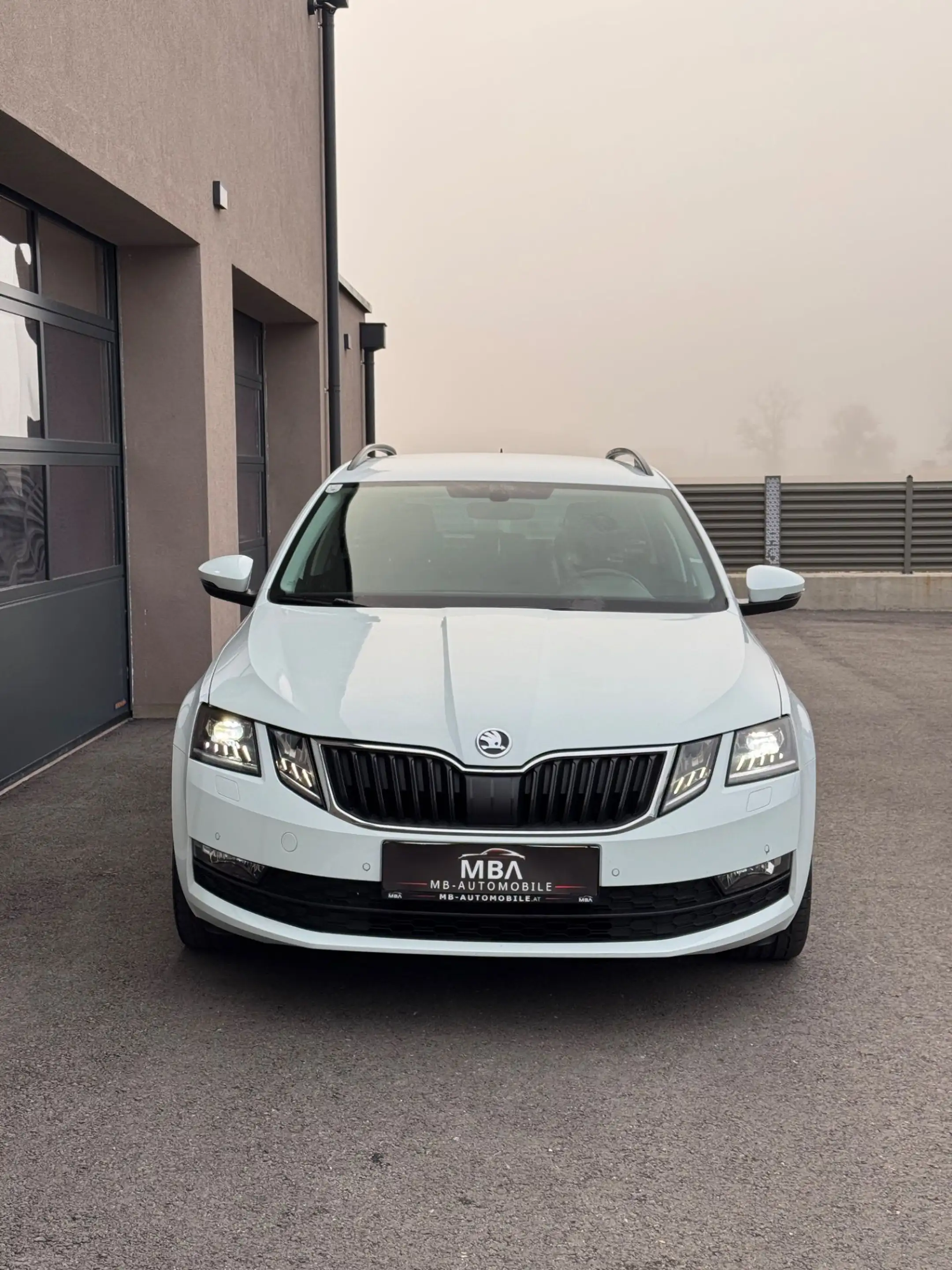 Skoda Octavia 1.6 TDI DPF Drive | Service & Pickerl NEU | NAVI — photo 2