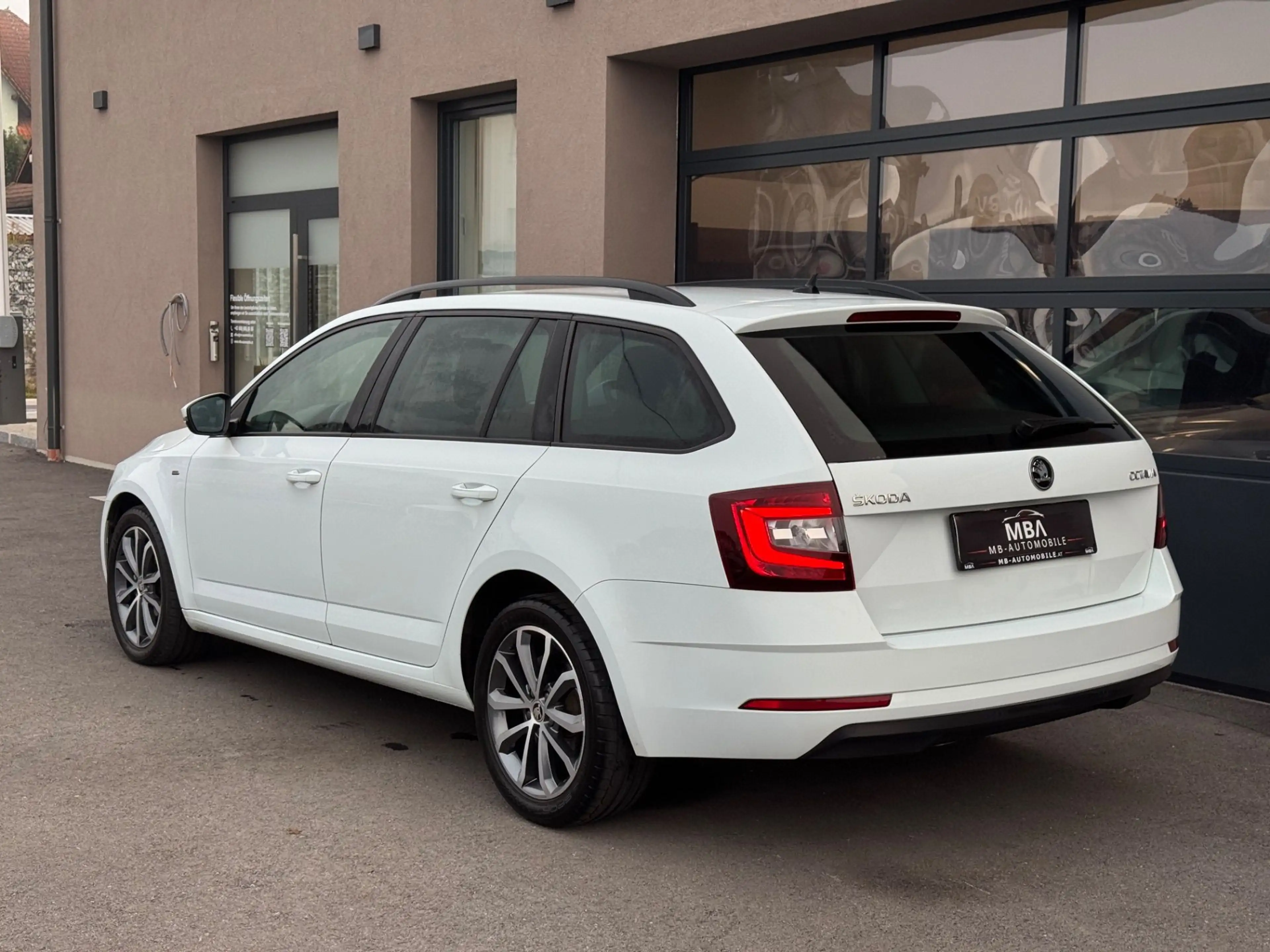 Skoda Octavia 1.6 TDI DPF Drive | Service & Pickerl NEU | NAVI — photo 6