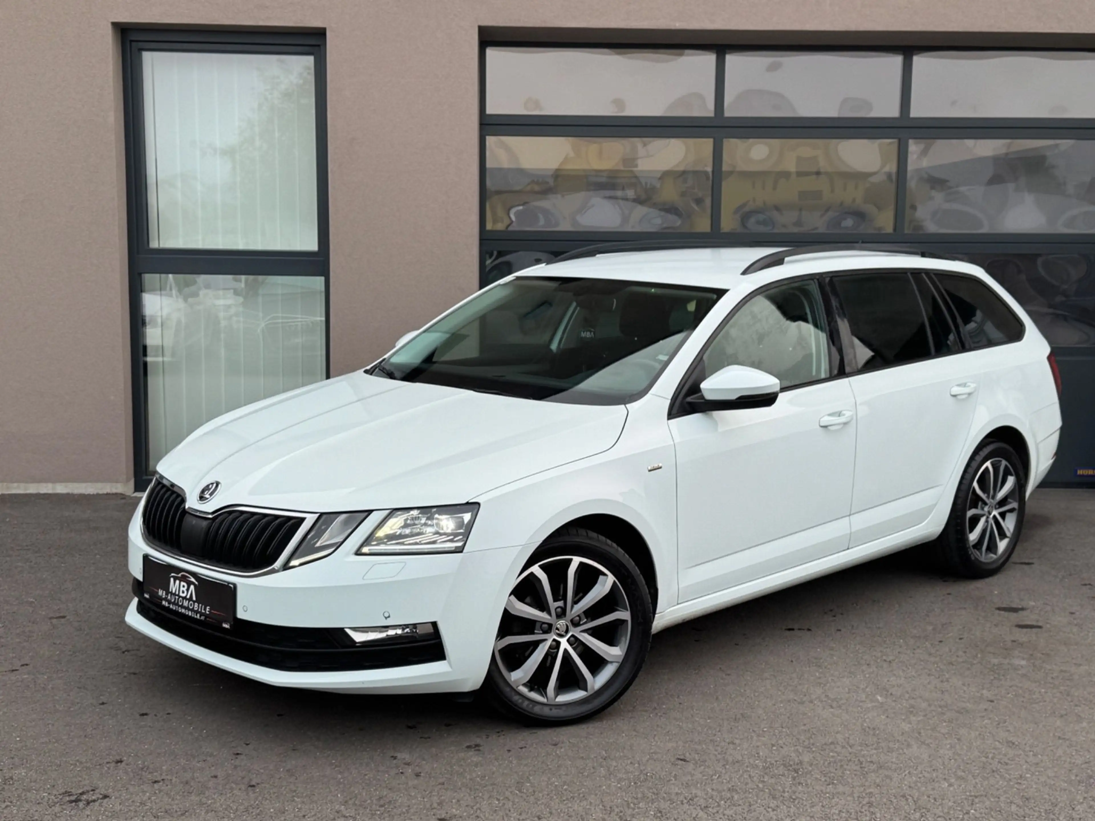 Skoda Octavia 1.6 TDI DPF Drive | Service & Pickerl NEU | NAVI