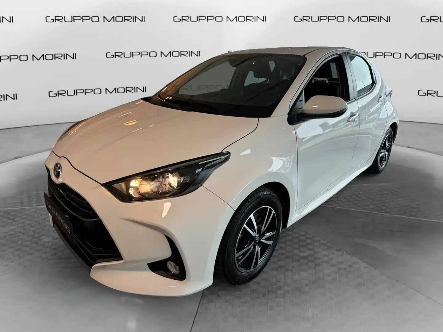 Toyota Yaris 1.5 Hybrid 5 porte Active - 1
