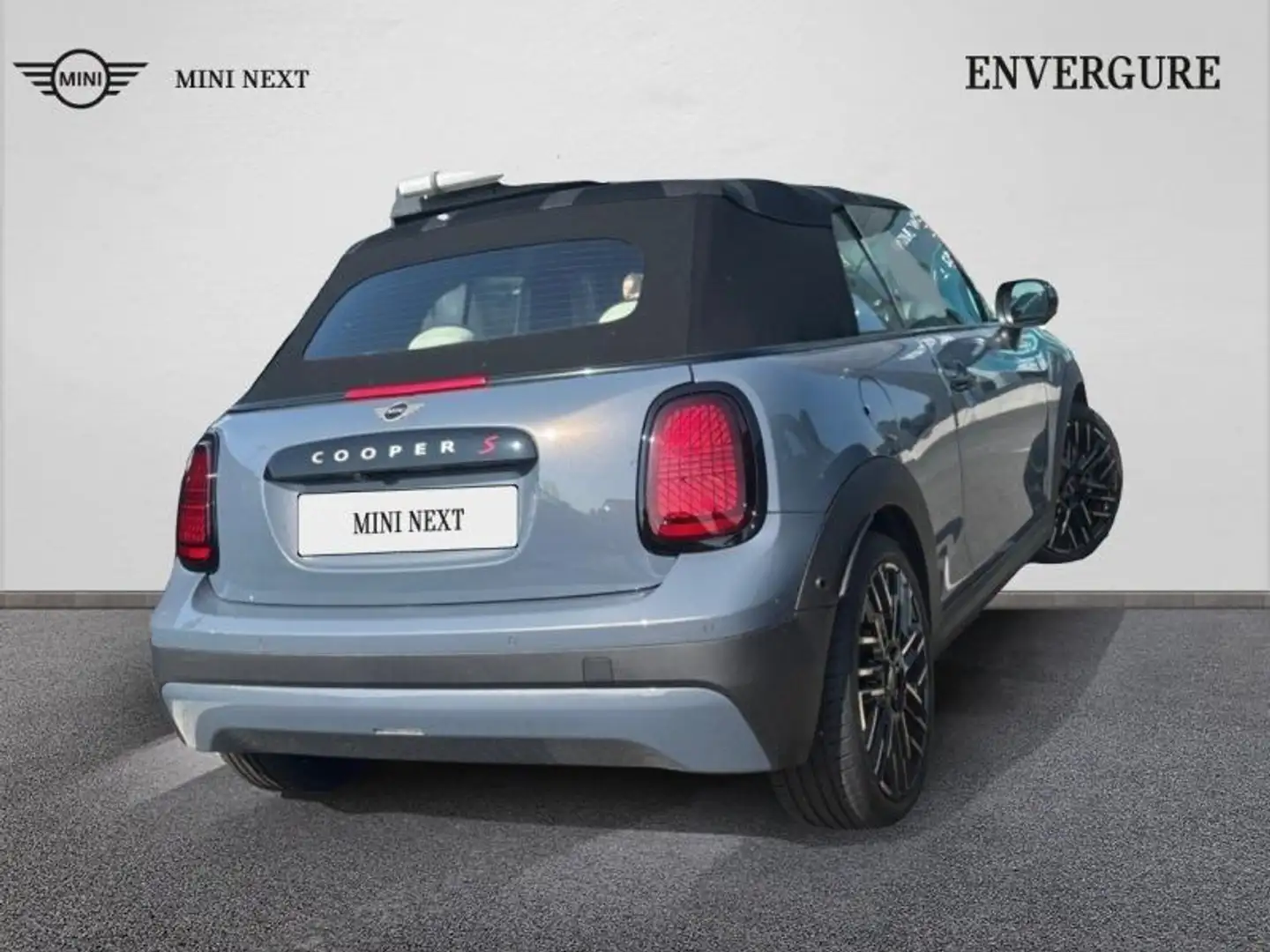 MINI Cooper Cabrio S 204ch Favoured DKG7 - 2