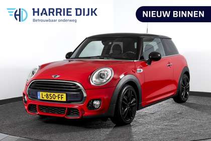 MINI John Cooper Works 1.5 135 PK Chili - JCW Trim | Cruise | Stoel-+Voor