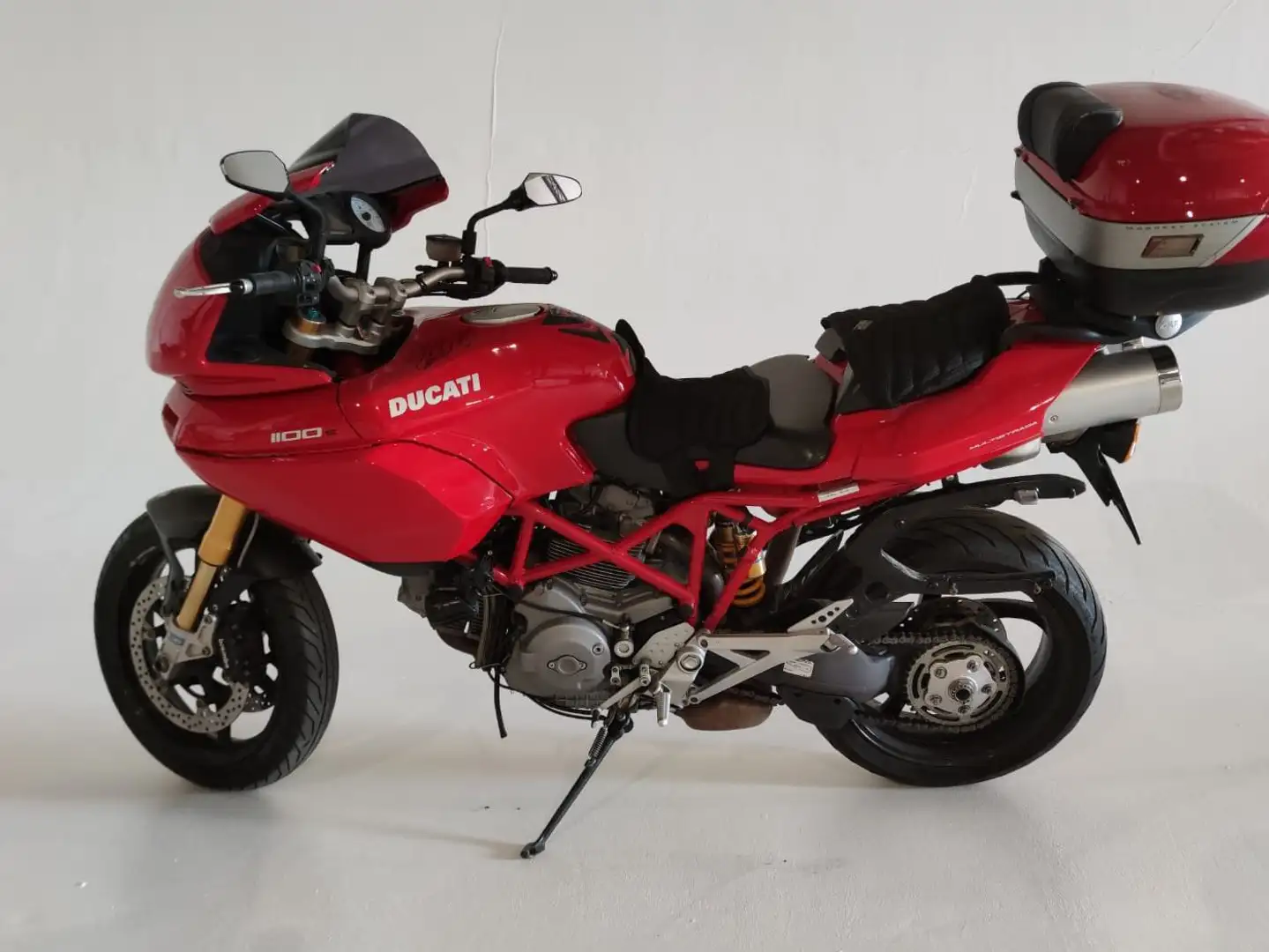 Ducati Multistrada 1100 s Red - 1