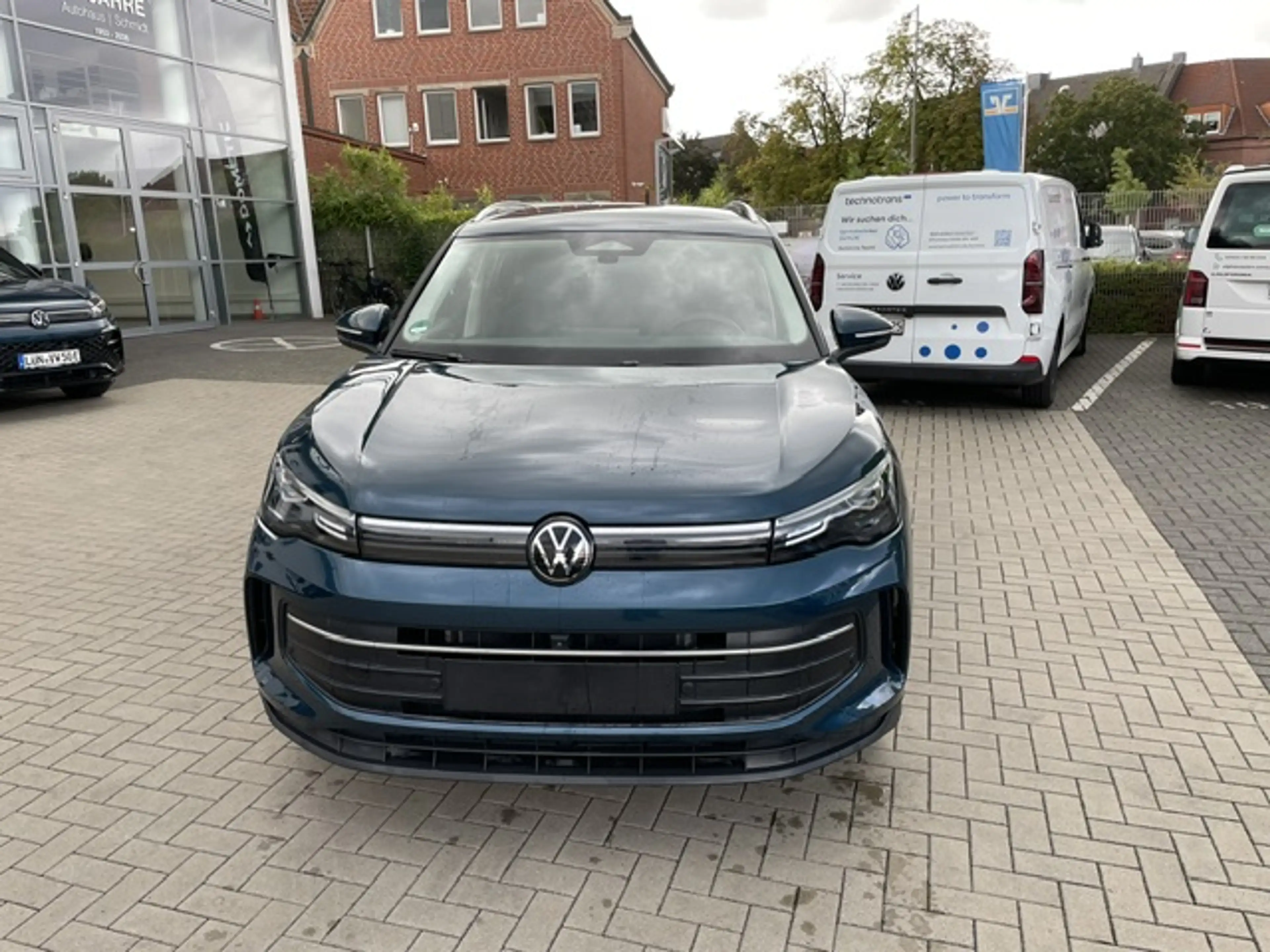 Volkswagen Tiguan 1.5TSi DSG Life 18Zoll AHK R-Kamera Navi ACC Si... — photo 5