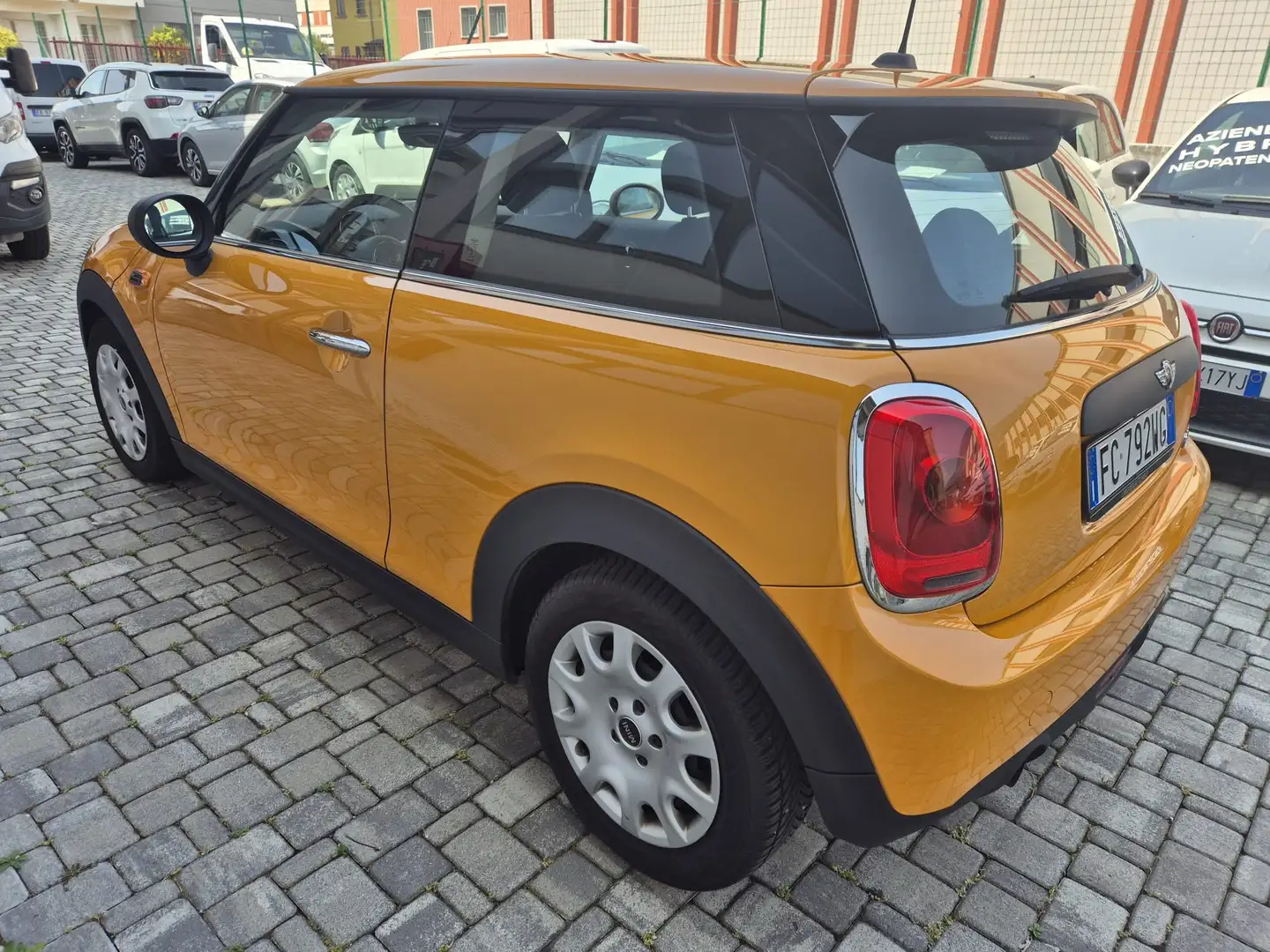 MINI One Mini 1.2 One 75cv 3p OK NEOPATENTATI Arancione - 2