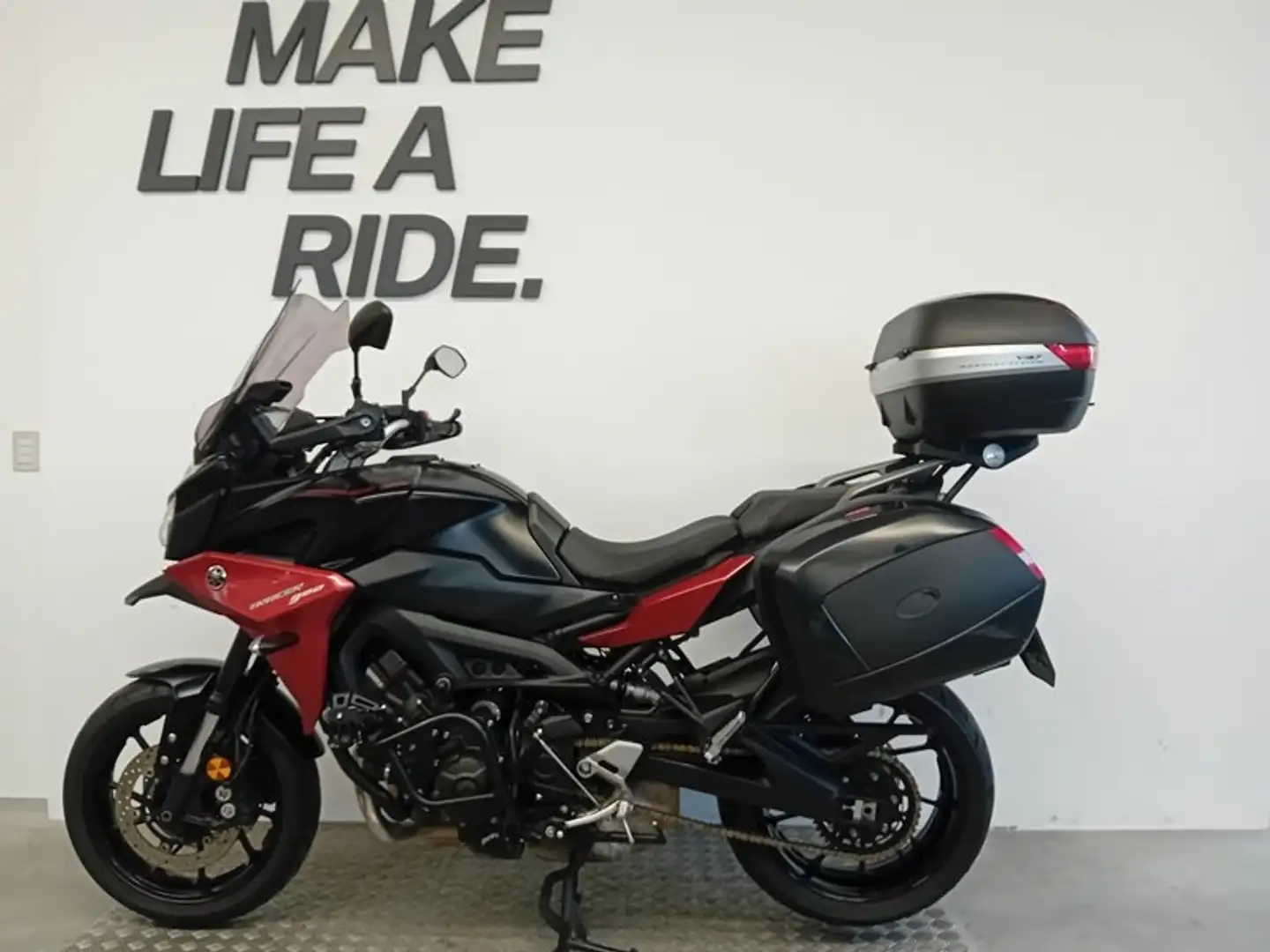 Yamaha Tracer 900 Nero - 2