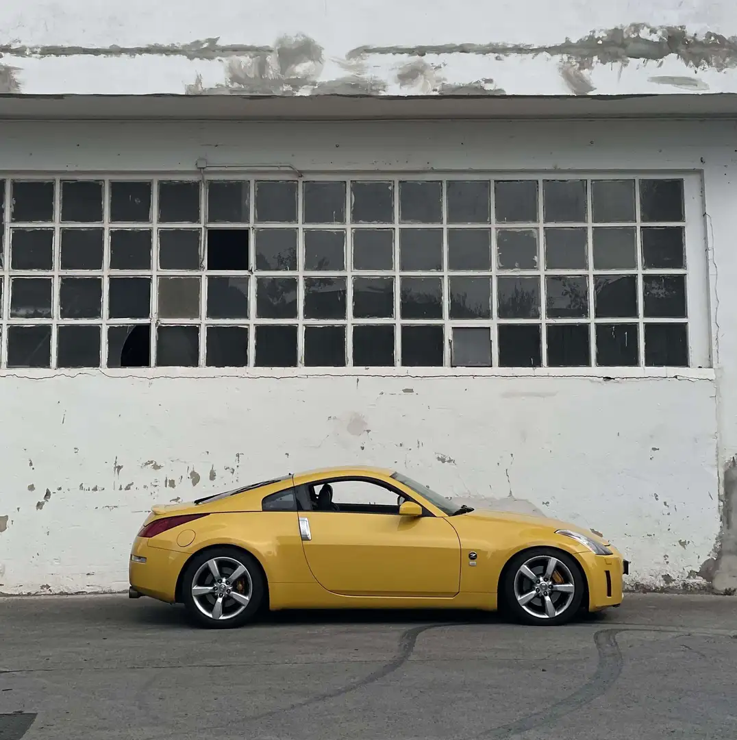 Nissan 350Z GRAN TURISMO EDITION - GT4 - ULTRA YELLOW - LHD - 1