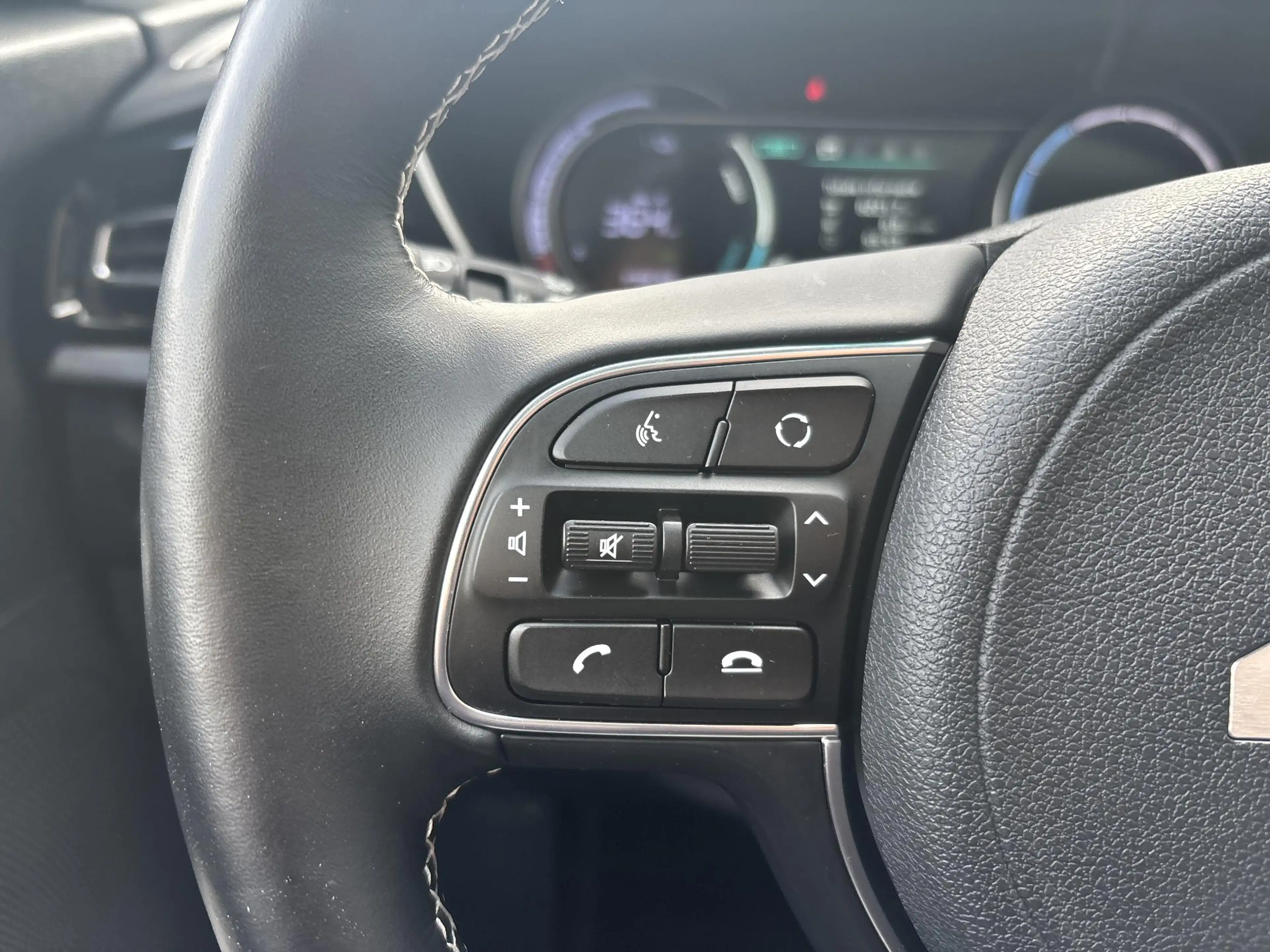 Kia e-Niro DynamicPlusLine 64 kWh NW geleverd & onderhouden, — photo 14