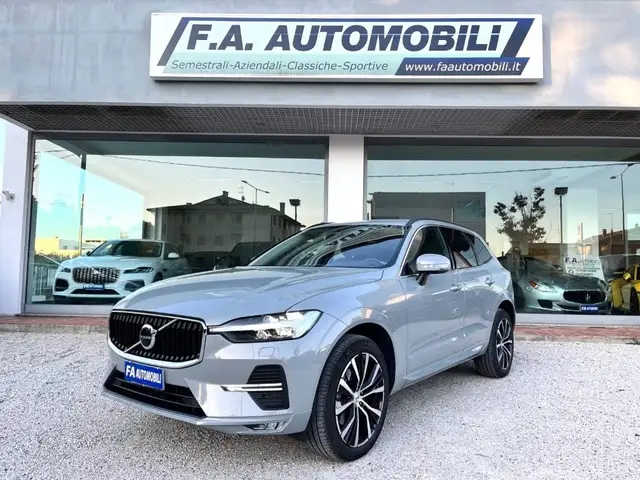 Volvo XC60 B4 (d) automatico Core