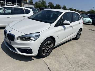 218d Active Tourer Luxury