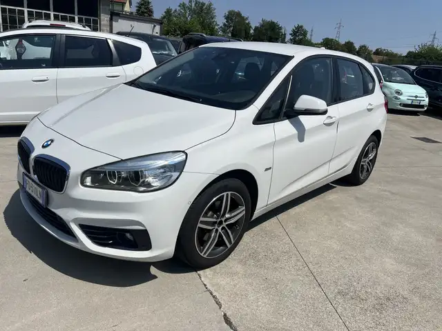 BMW 218 218d Active Tourer Luxury