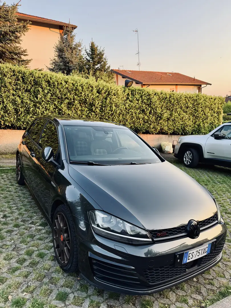 Volkswagen Golf GTD - 1