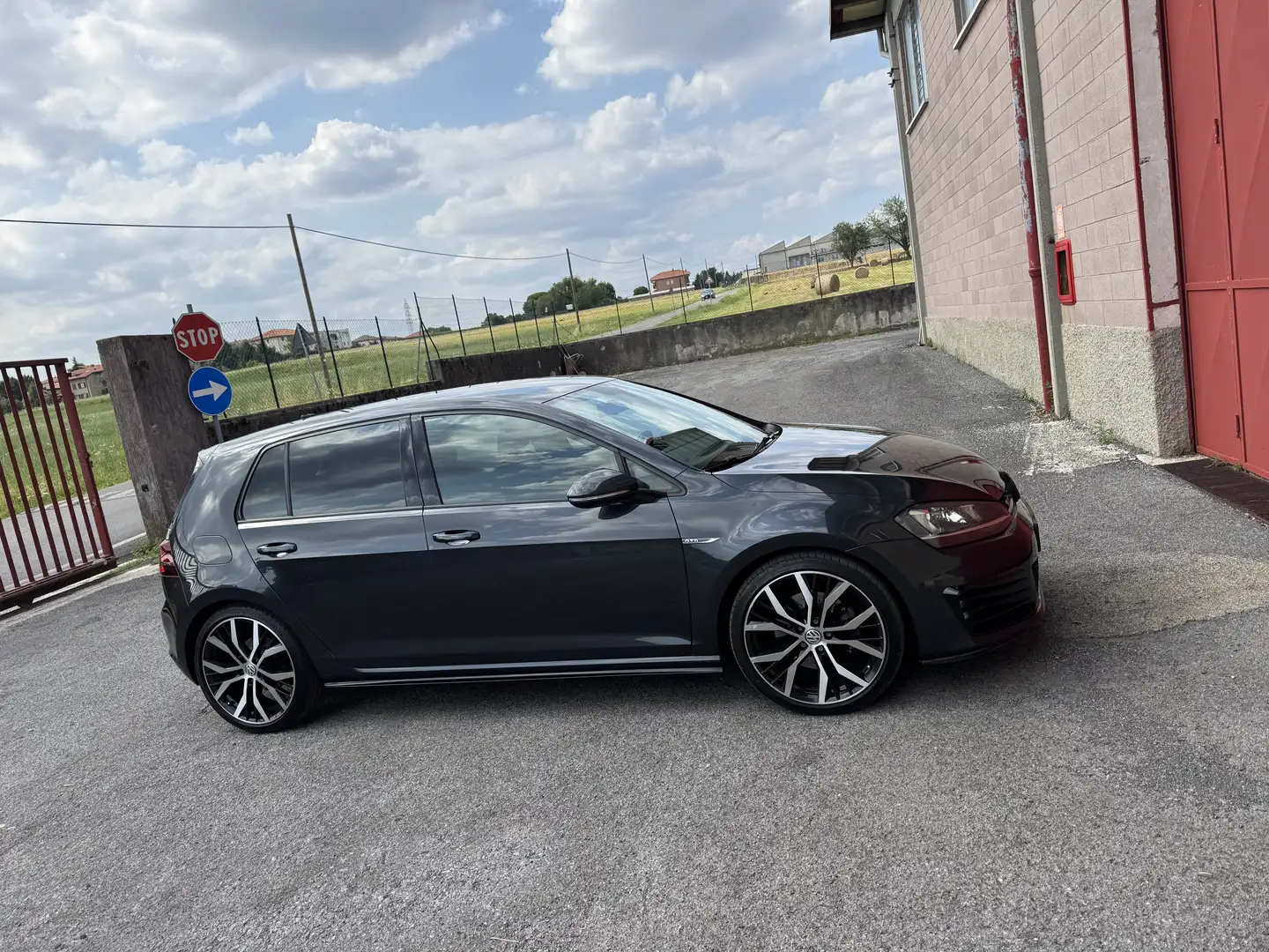 Volkswagen Golf GTD - 2