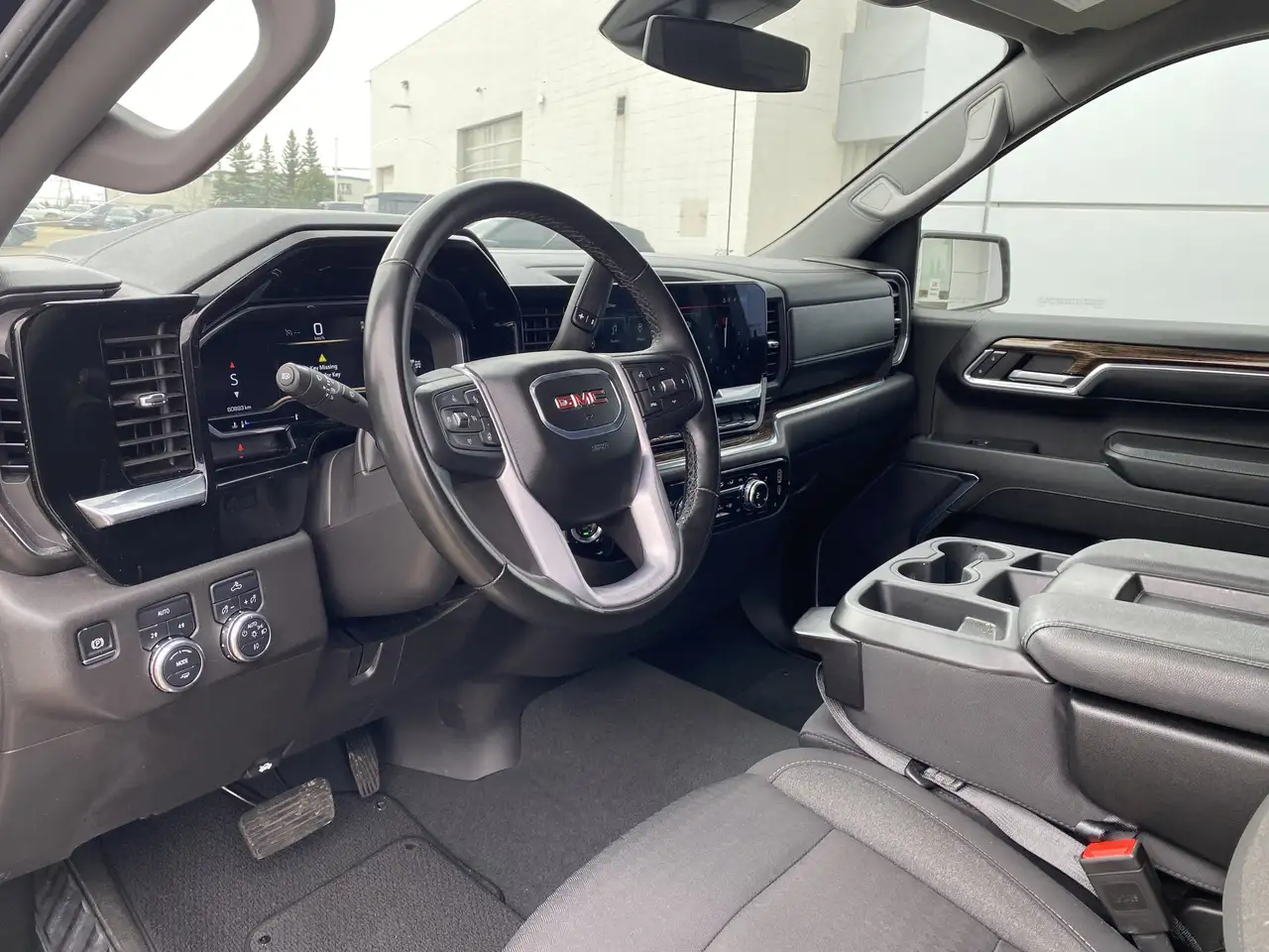 GMC Sierra 1500 снимка GMC Sierra 1500