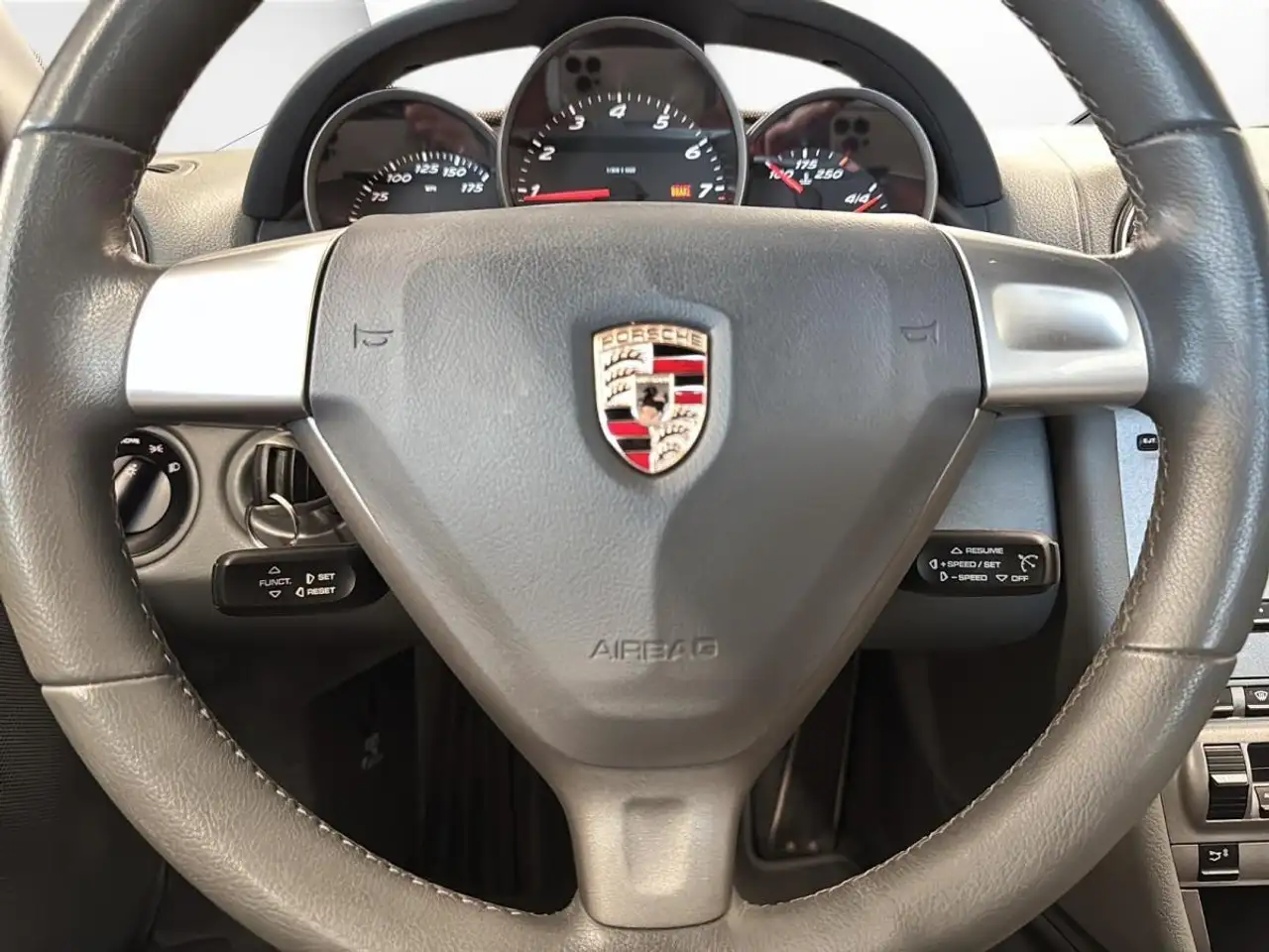 Porsche Cayman снимка Porsche Cayman