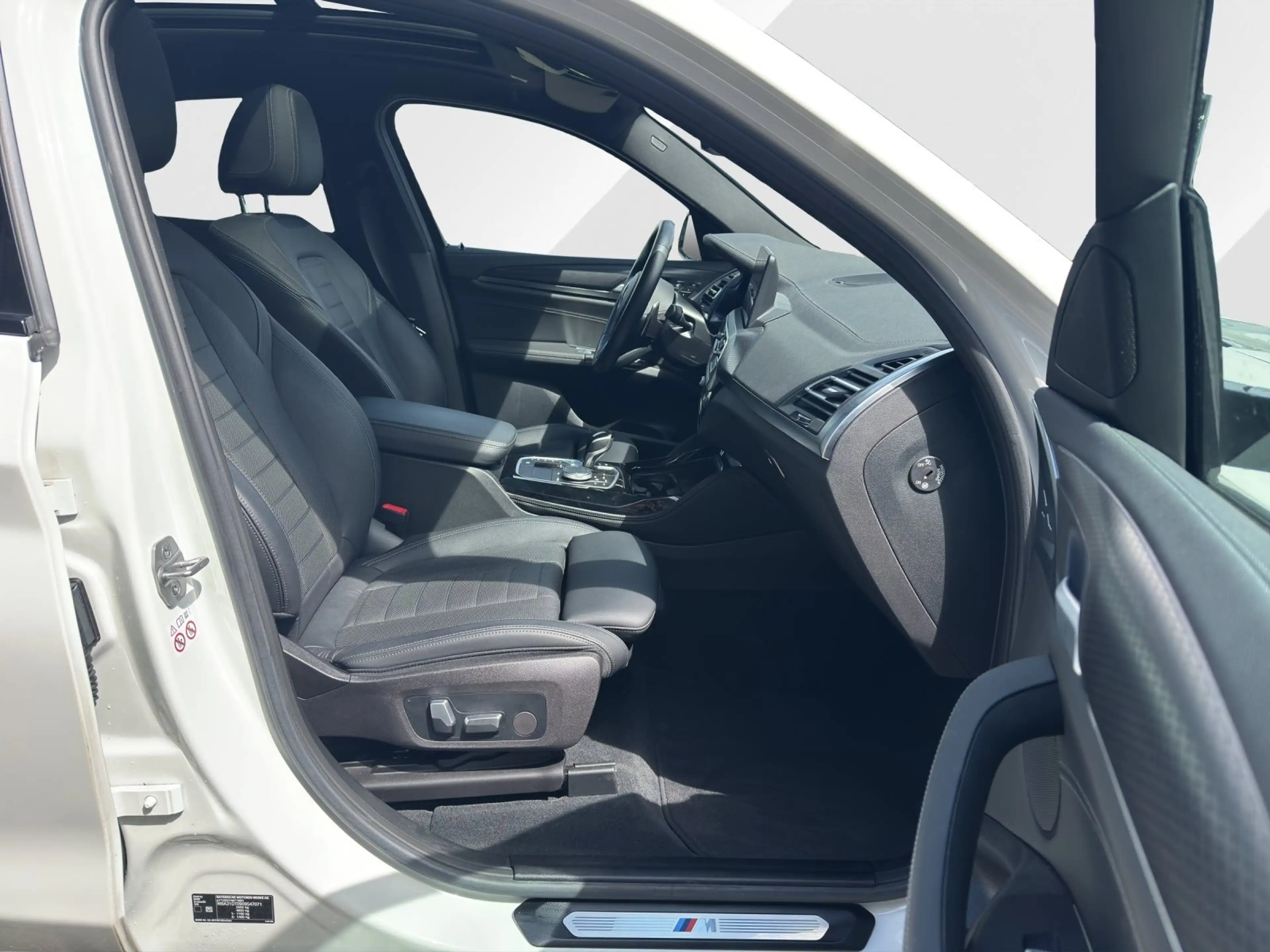BMW X4 xDrive30i M Sport | AHK | Pano.Dach | 360° | Head- — photo 11