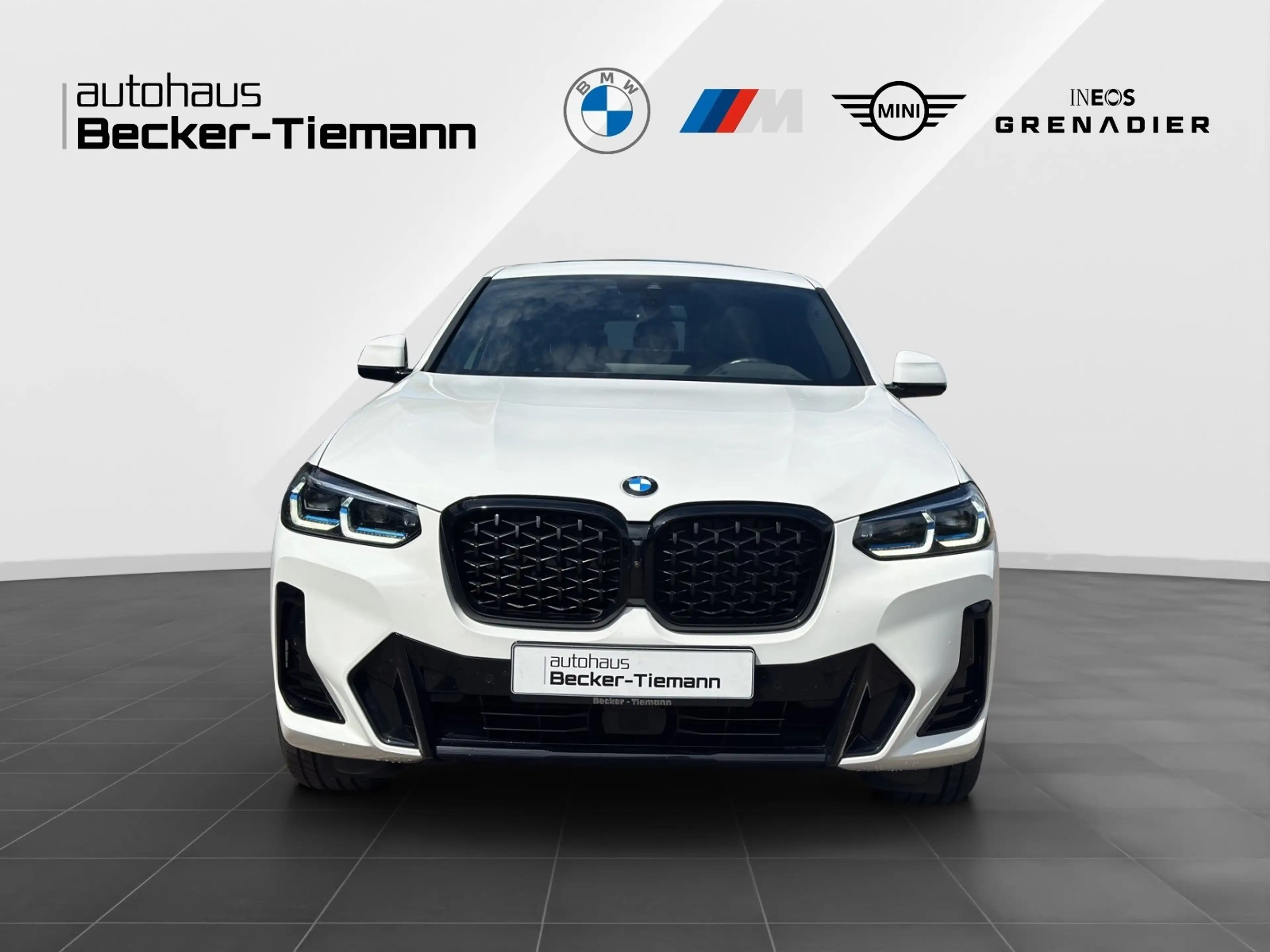 BMW X4 xDrive30i M Sport | AHK | Pano.Dach | 360° | Head- — photo 2