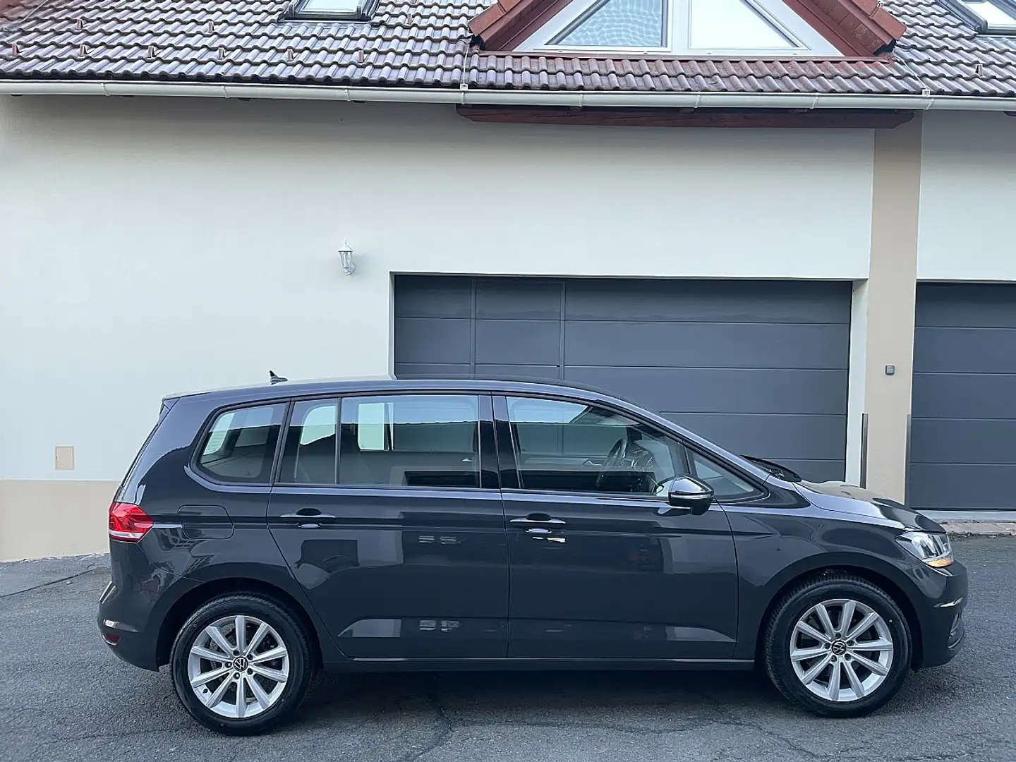 Volkswagen Touran 2,0 TDI**40.000KM**1.Besitz** Schwarz - 2