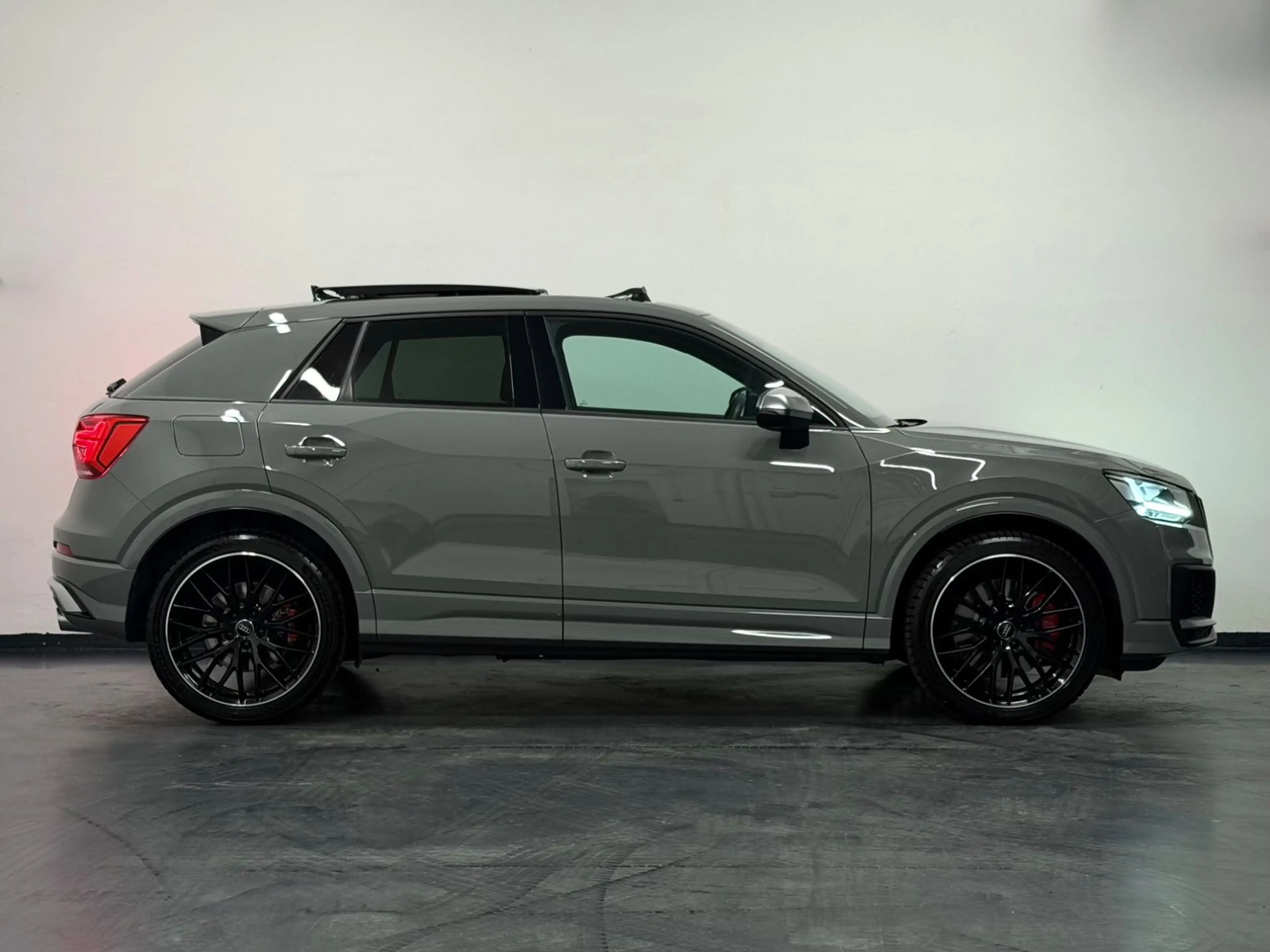 Audi SQ2 2.0 TFSI QUATTRO PANO/VIRTUAL/ACC/B&O/MATRIX — photo 11