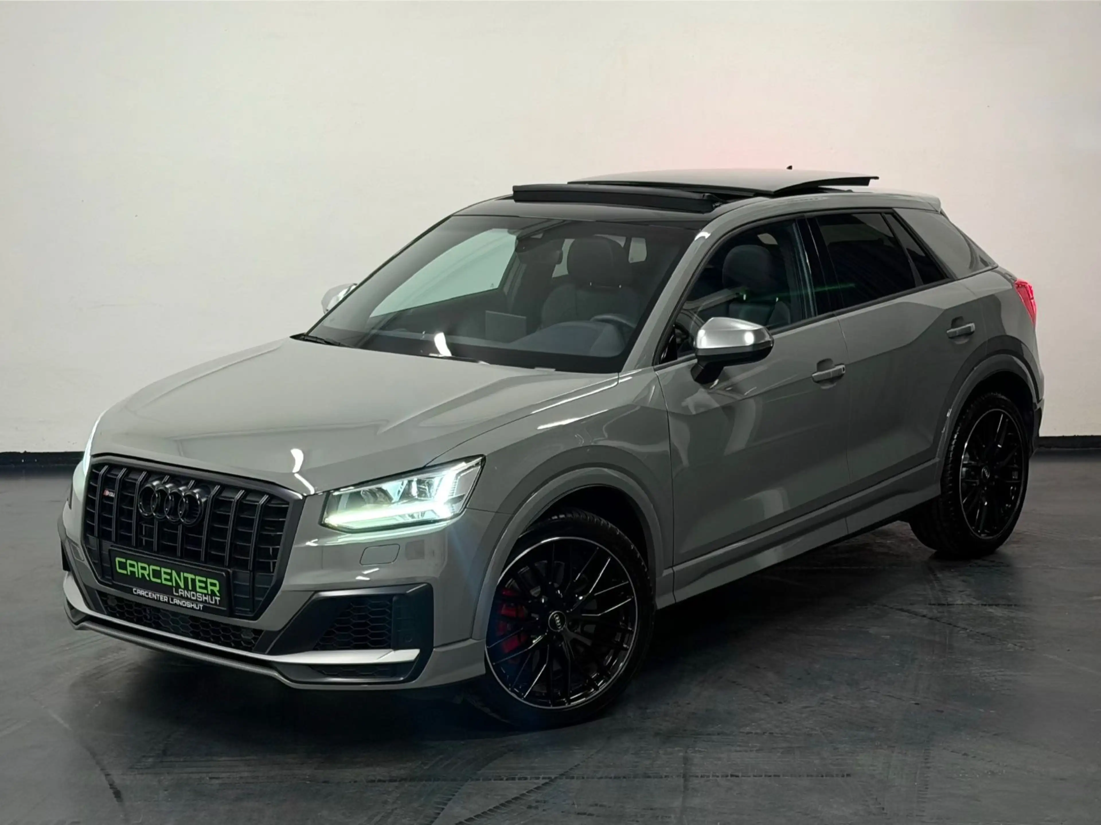 Audi SQ2 2.0 TFSI QUATTRO PANO/VIRTUAL/ACC/B&O/MATRIX — photo 2