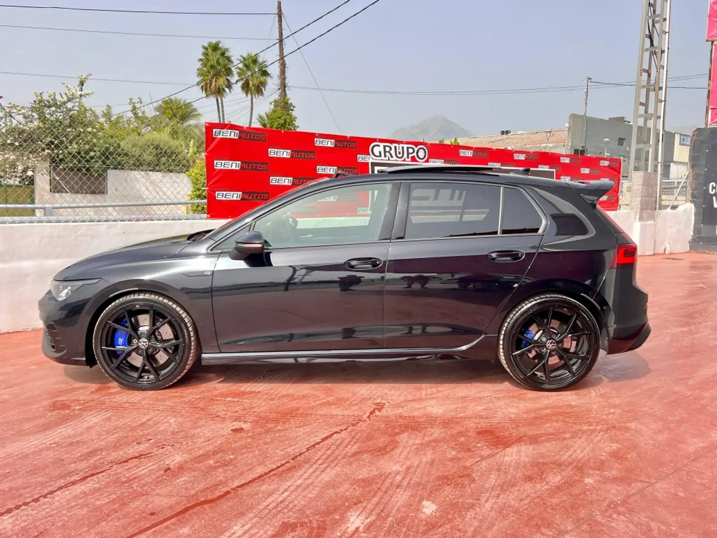 Volkswagen Golf 2.0 TSI R DSG 235kW Zwart - 2