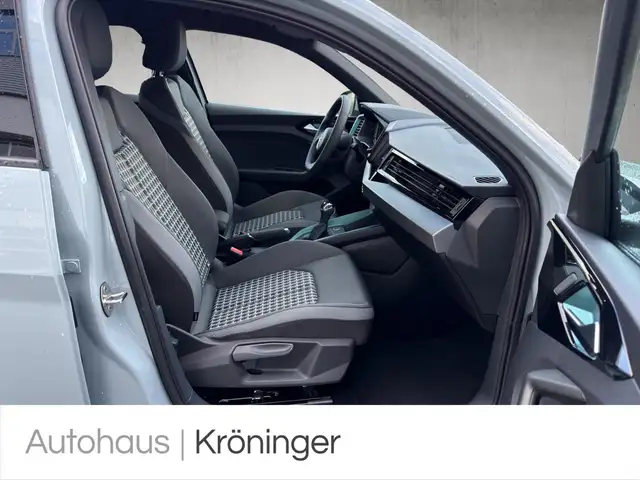 Audi A1 view 9