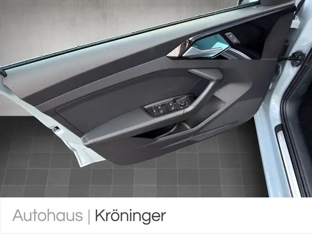 Audi A1 view 8