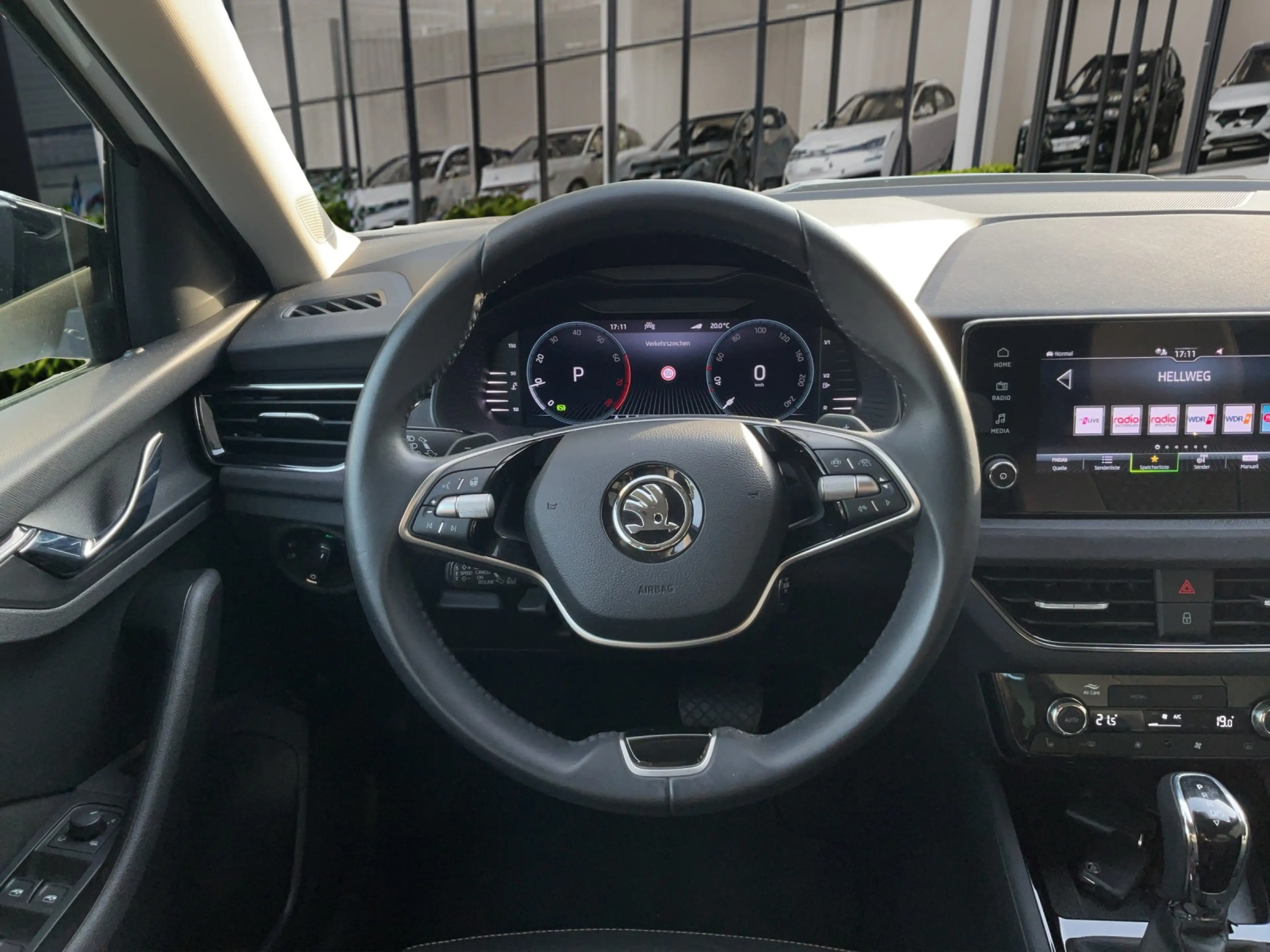 Skoda Kamiq 1.5 TSI DSG Selection — photo 11