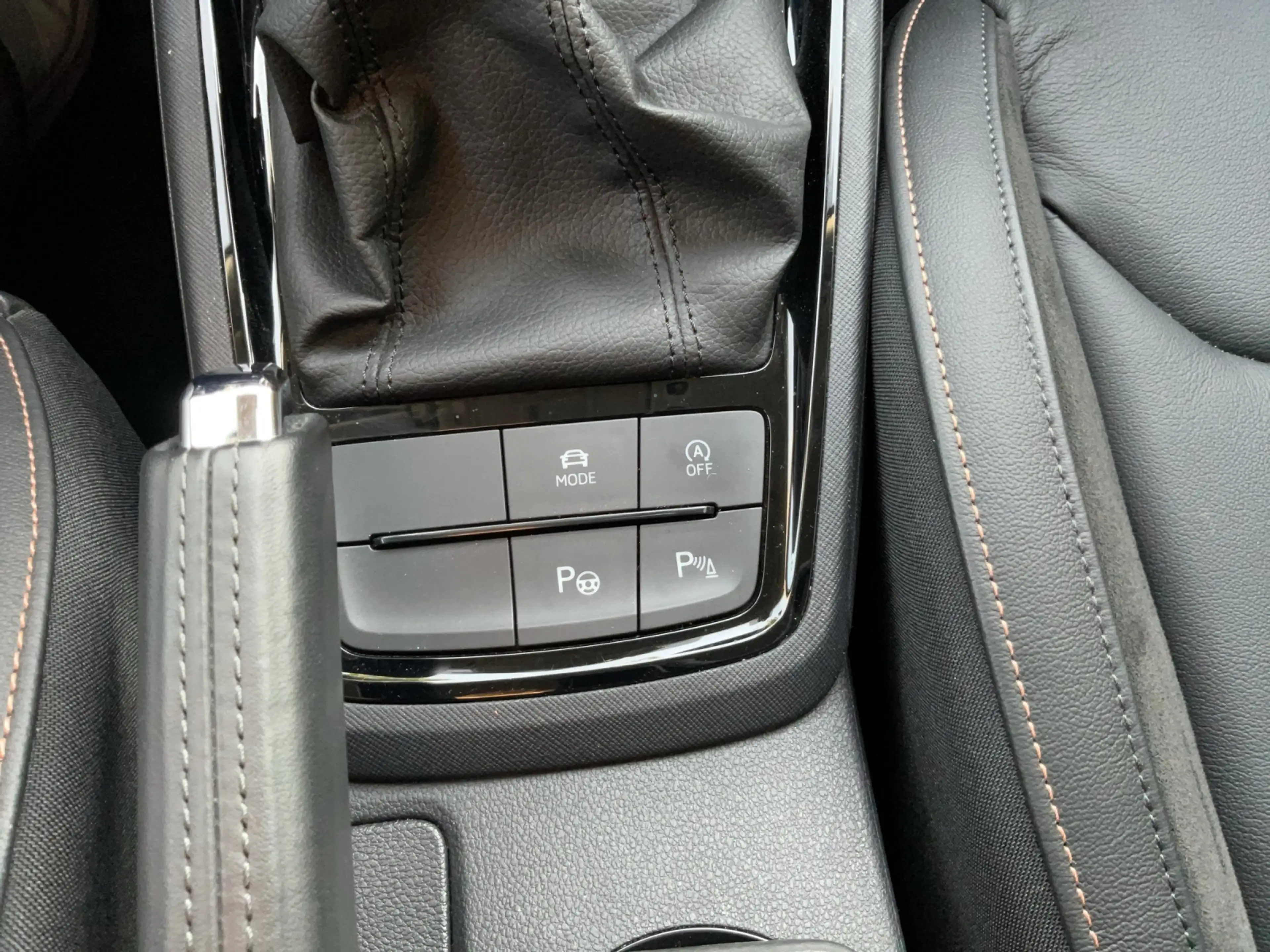 Skoda Kamiq 1.5 TSI DSG Selection — photo 18