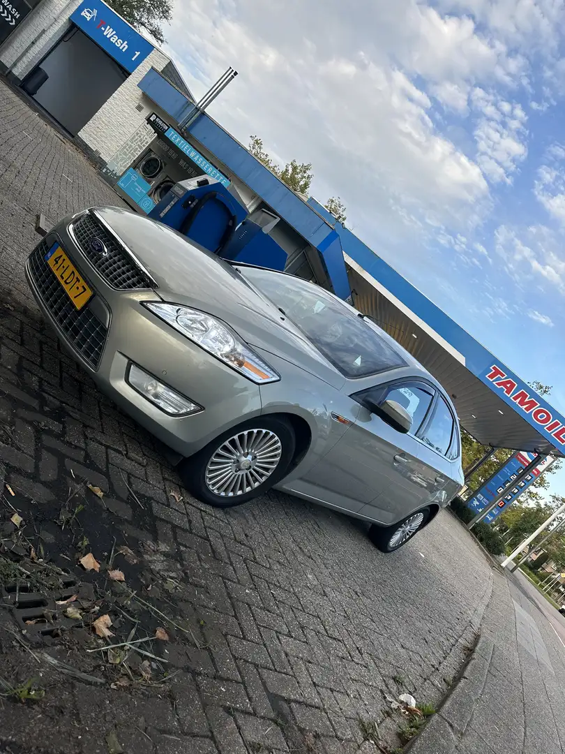 Ford Mondeo 2.0 Titanium Beige - 2