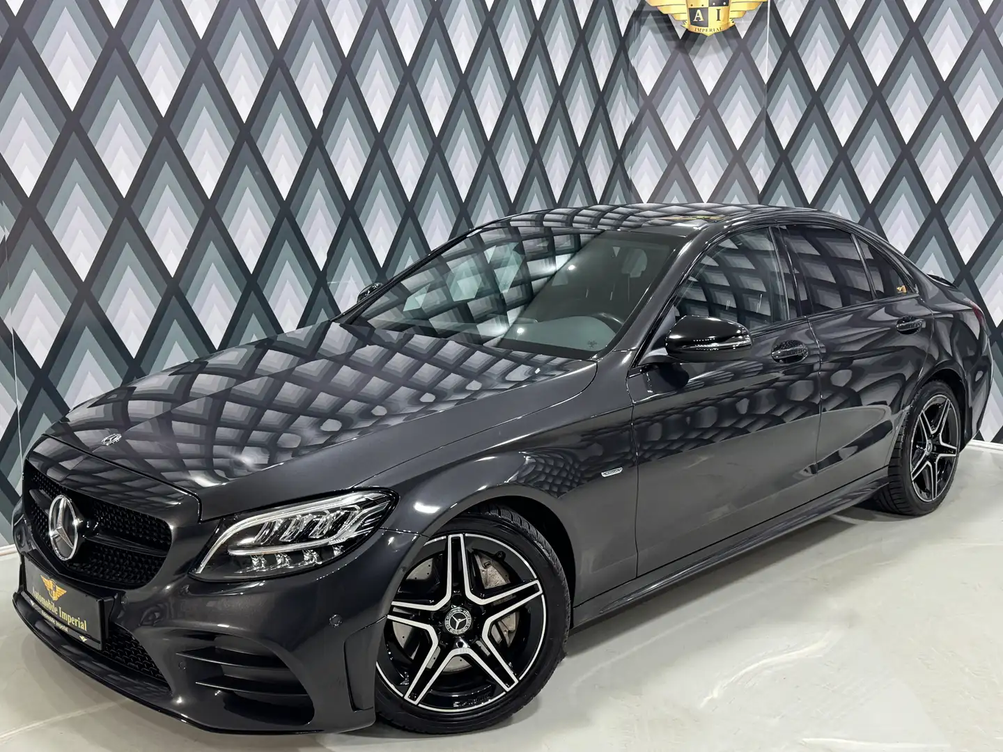 Mercedes-Benz C 300 d Aut. // AMG-LINE // AHK // DISTRONIC // Grau - 2