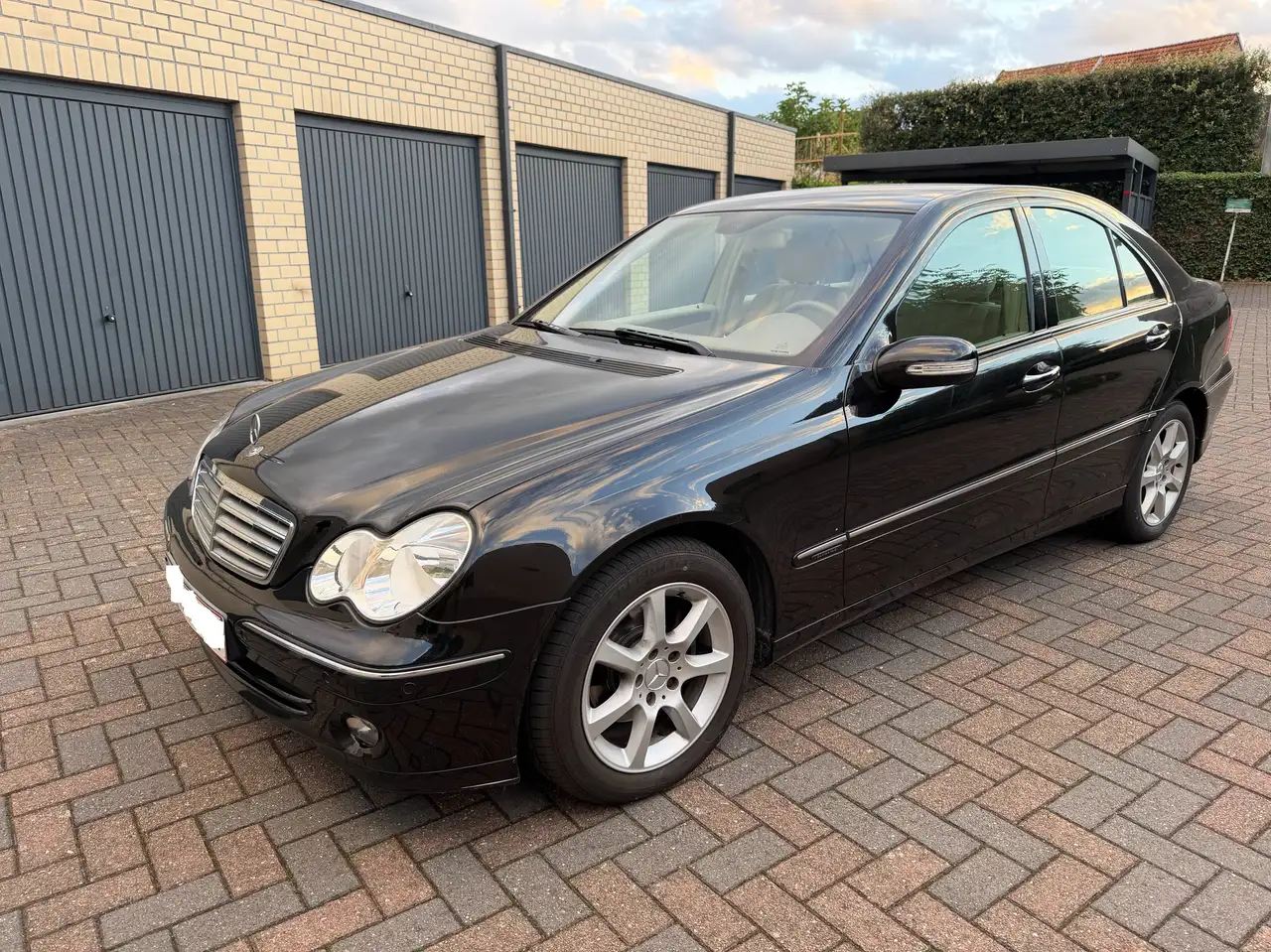 Mercedes-Benz C 180