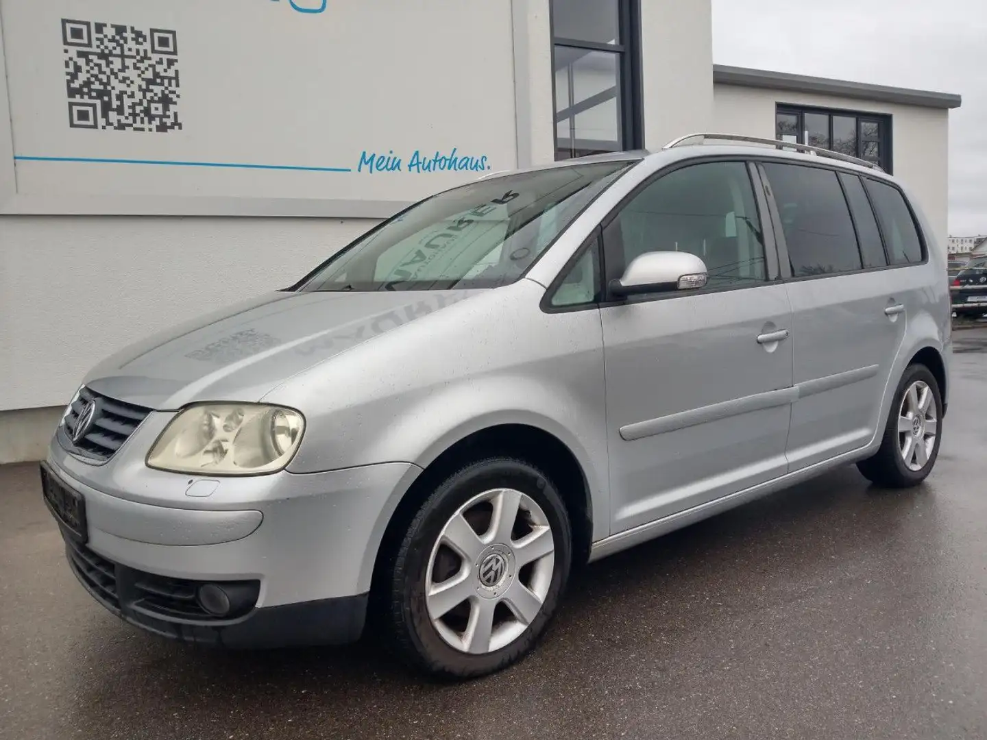 Volkswagen Touran Highline 2,0 TDI Climatronic Sitzheizung Silber - 2