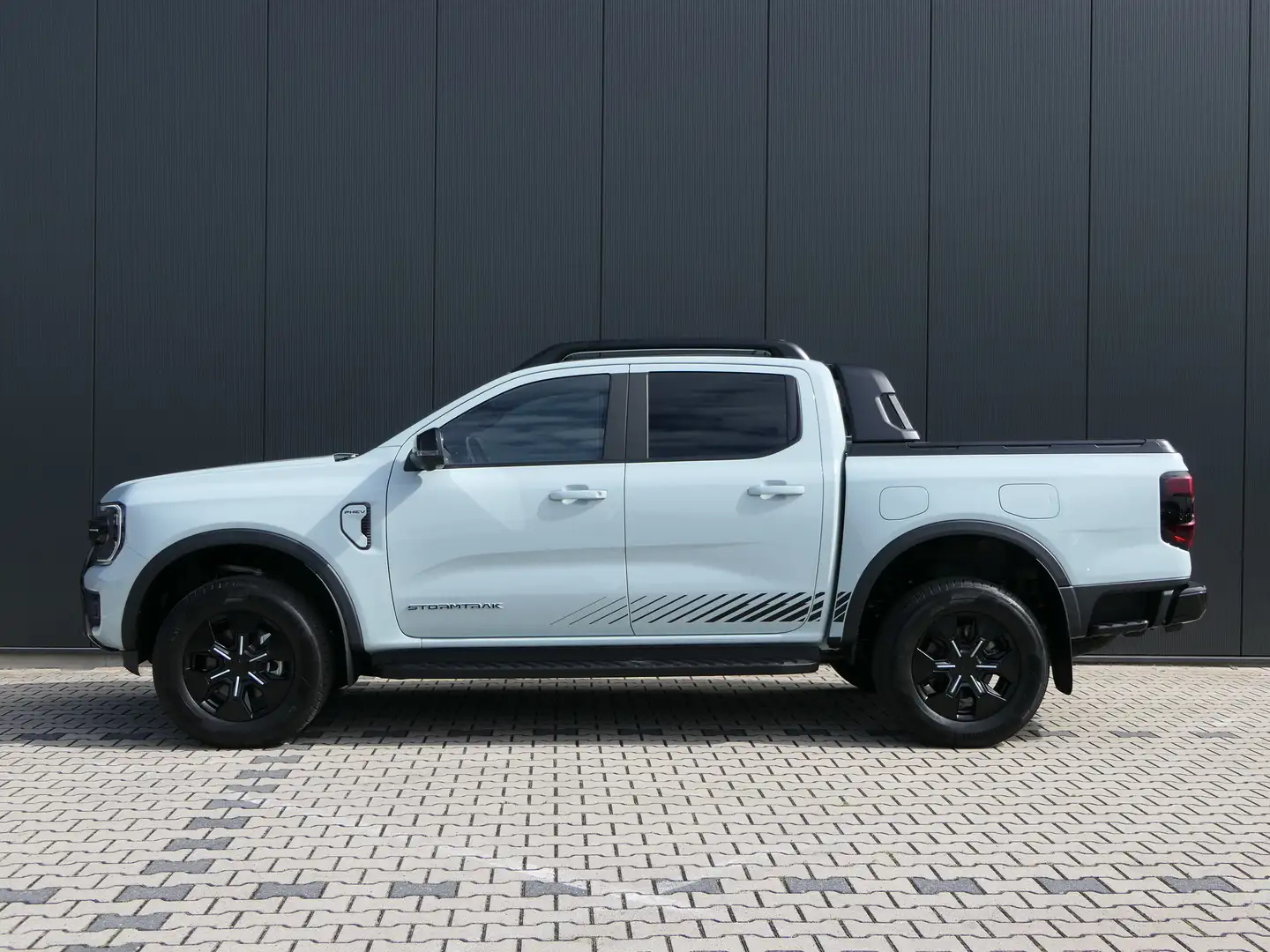 Ford Ranger 2.3 Stormtrak Plug-In Hybrid Double Cab | 5-Persoo Grijs - 2