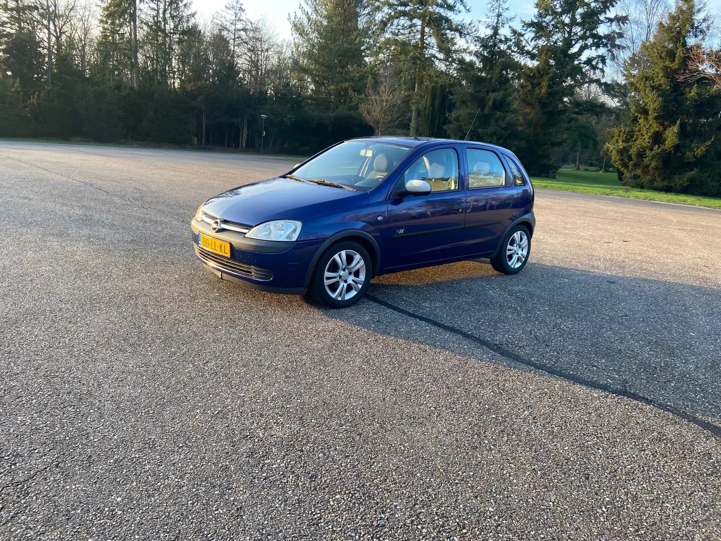 Opel Corsa Blauw - 1