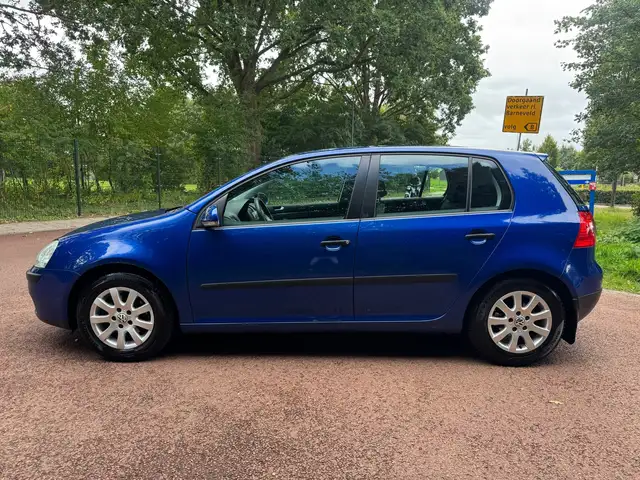 Volkswagen Golf view 7