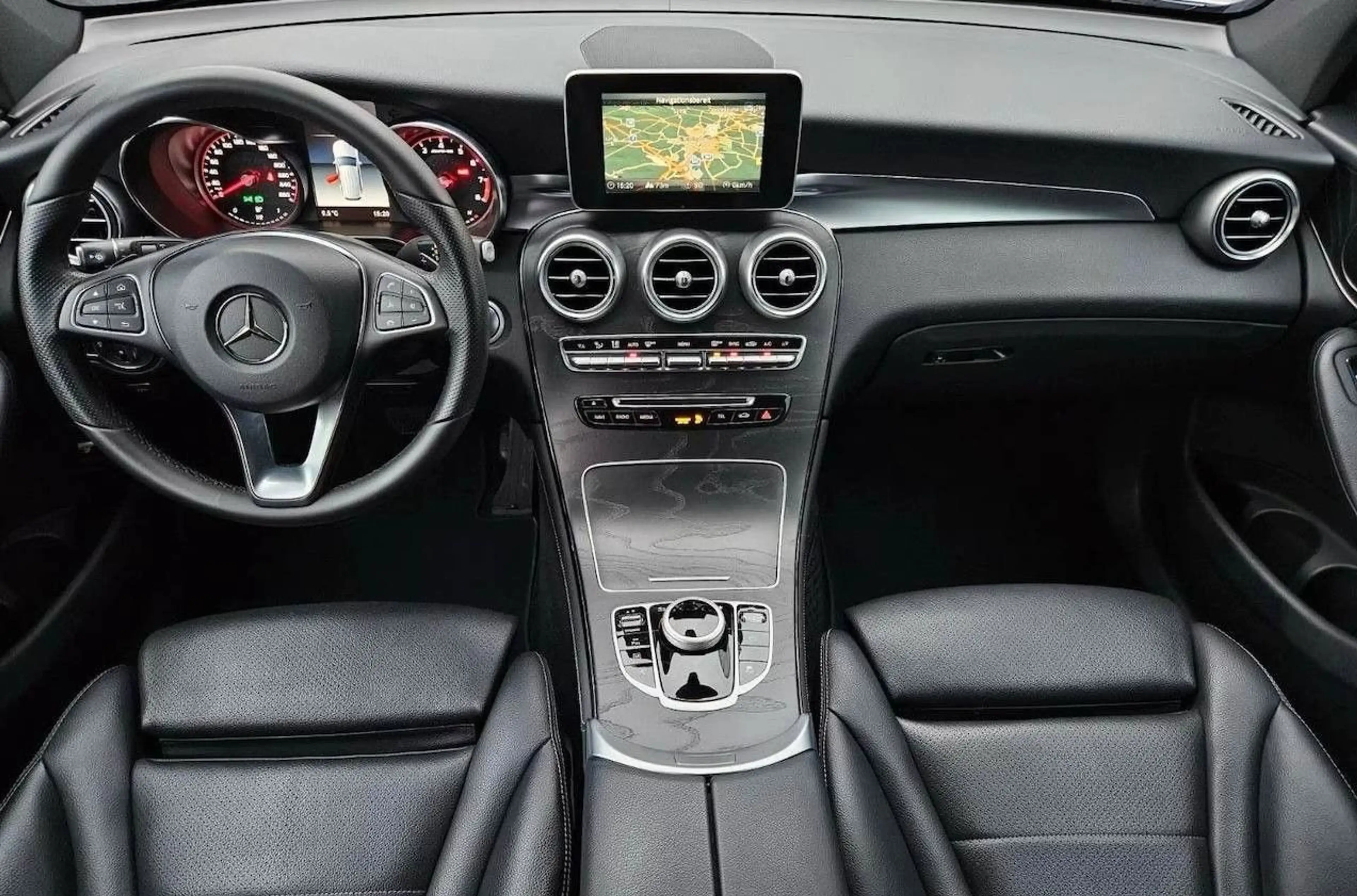 Mercedes-Benz GLC 300 | Panorama | 360° Kamera | LED | Keyless — photo 9