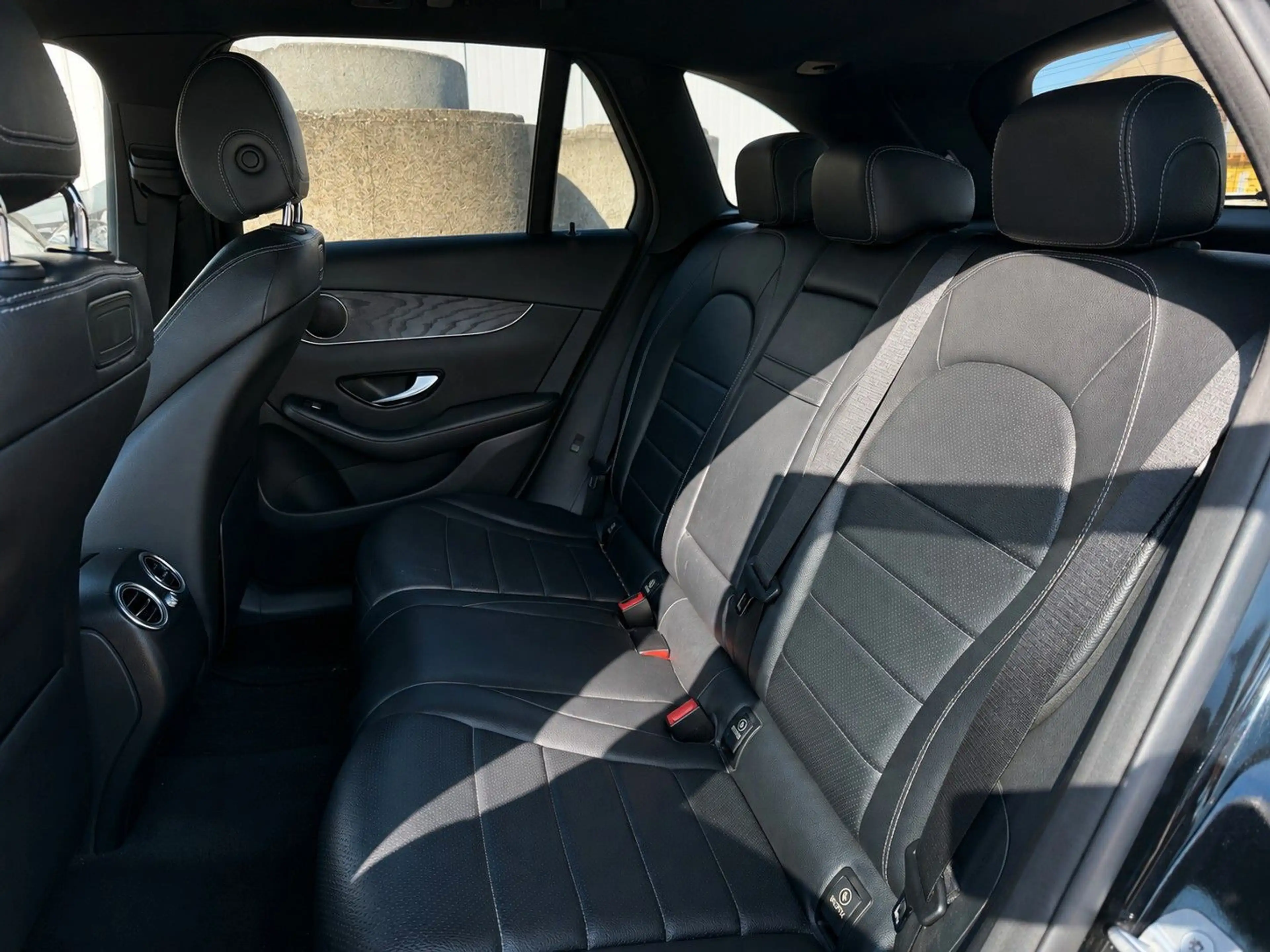 Mercedes-Benz GLC 300 | Panorama | 360° Kamera | LED | Keyless — photo 15