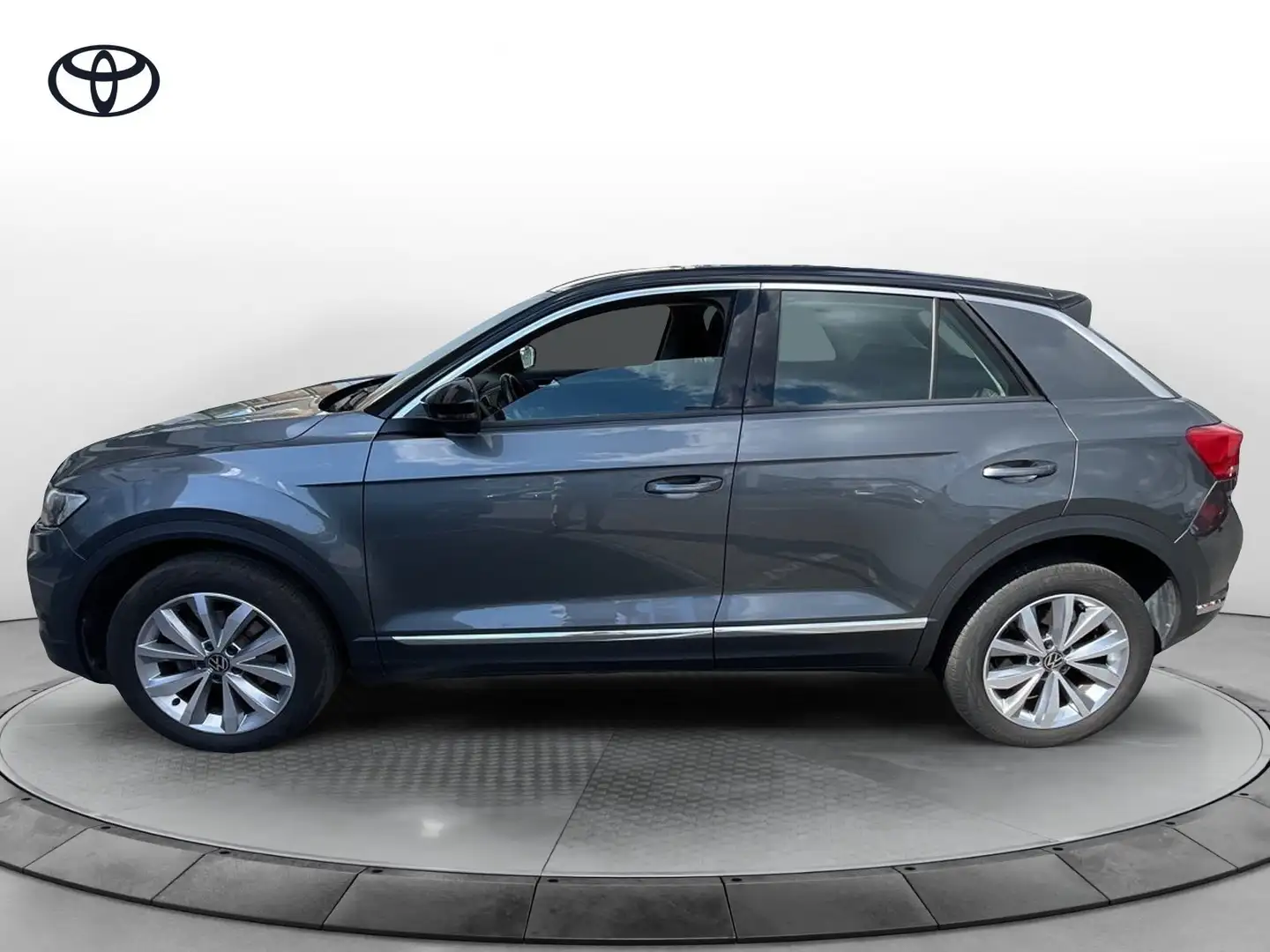 Volkswagen T-Roc T-Roc 1.0 TSI Style BlueMotion Technology Grijs - 2