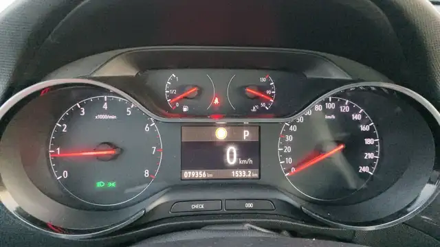 Opel Crossland X view 12
