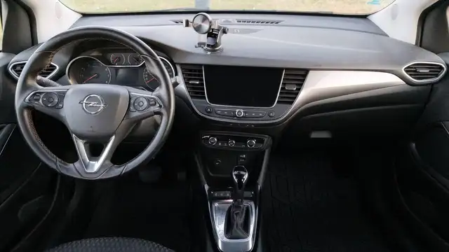Opel Crossland X view 11