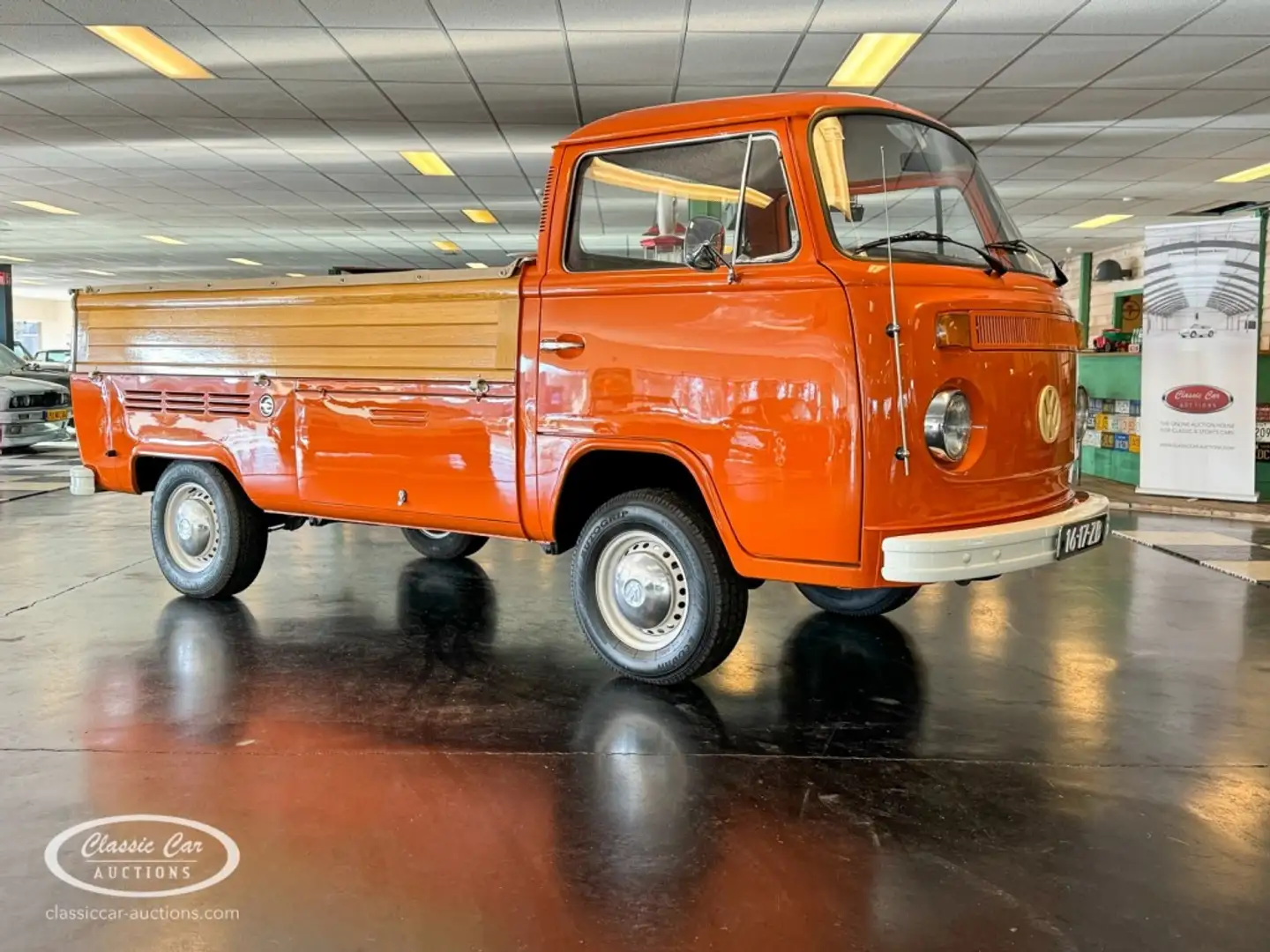 Volkswagen T2 - ONLINE AUCTION Portocaliu - 1