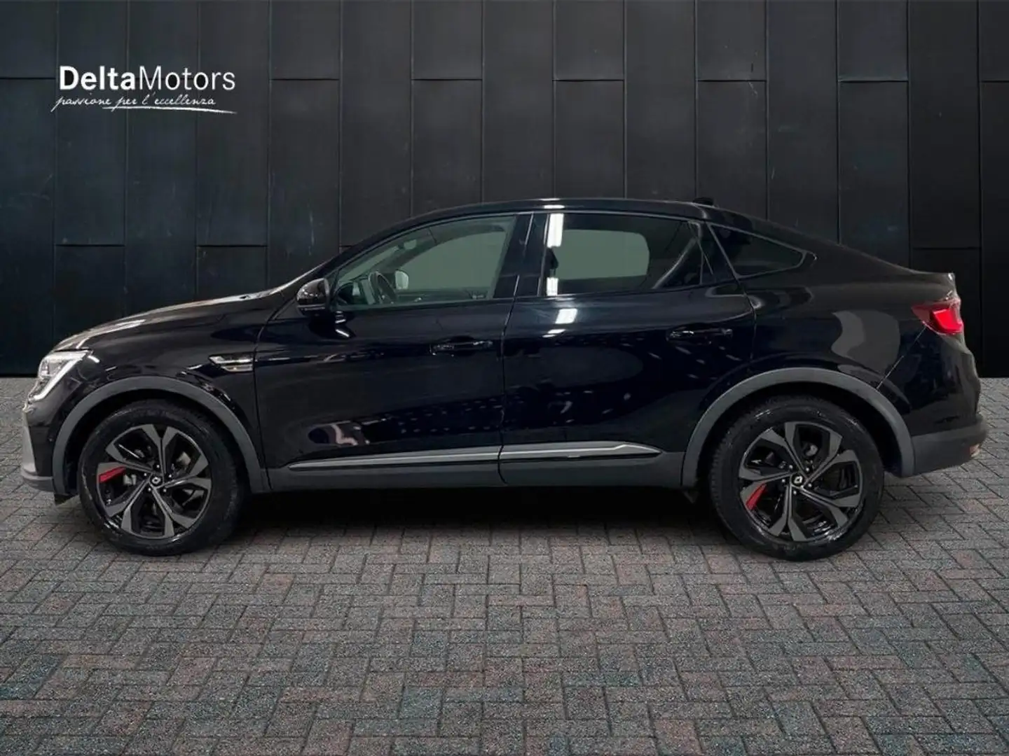 Renault Arkana 2021 - Arkana 1.6 E-Tech full hybrid R.S. Line 145 Zwart - 2