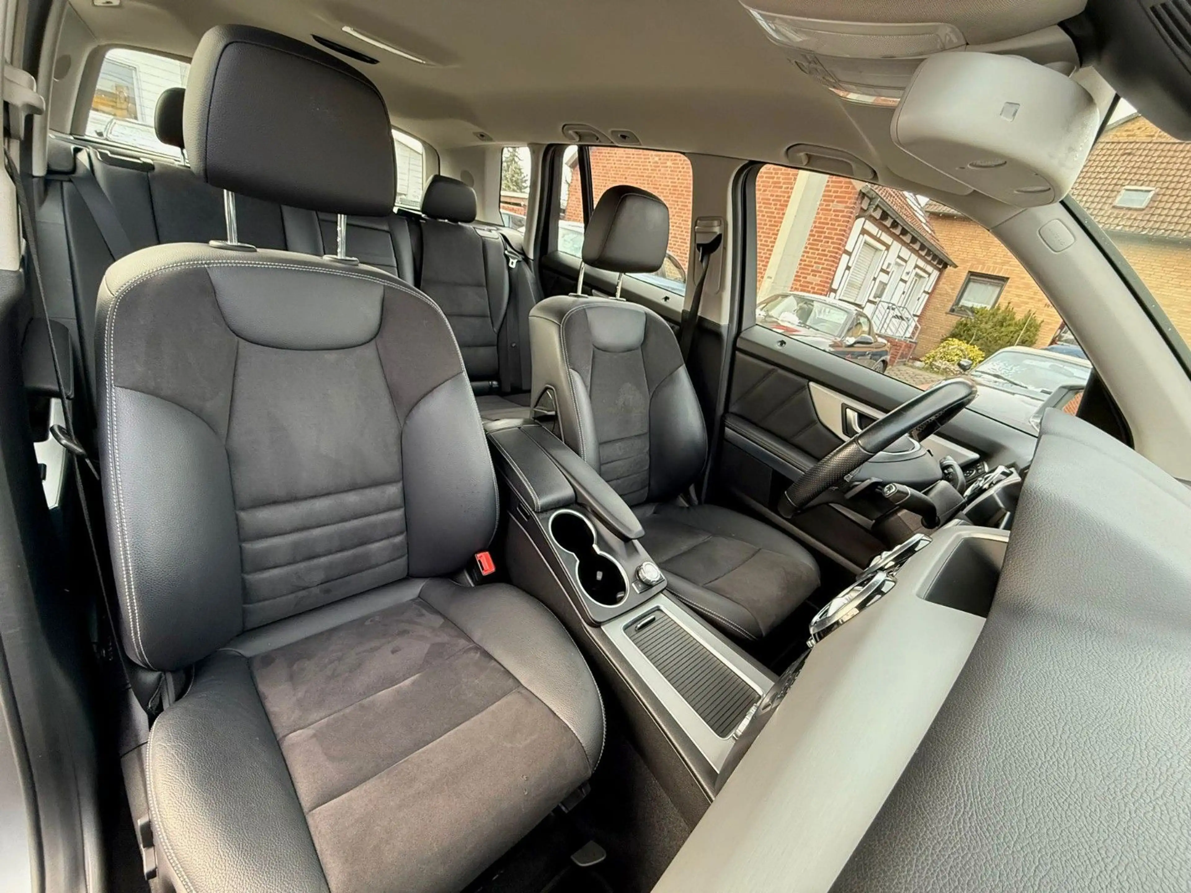 Mercedes-Benz GLK 200 E-Hecklappe/SHZ*Parktronic*Navi — photo 13