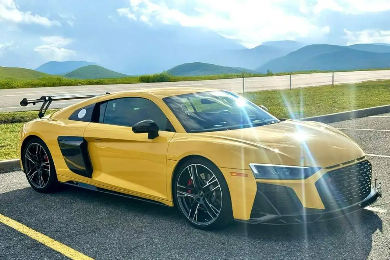2023 Audi R8 fotografie 2023 Audi R8