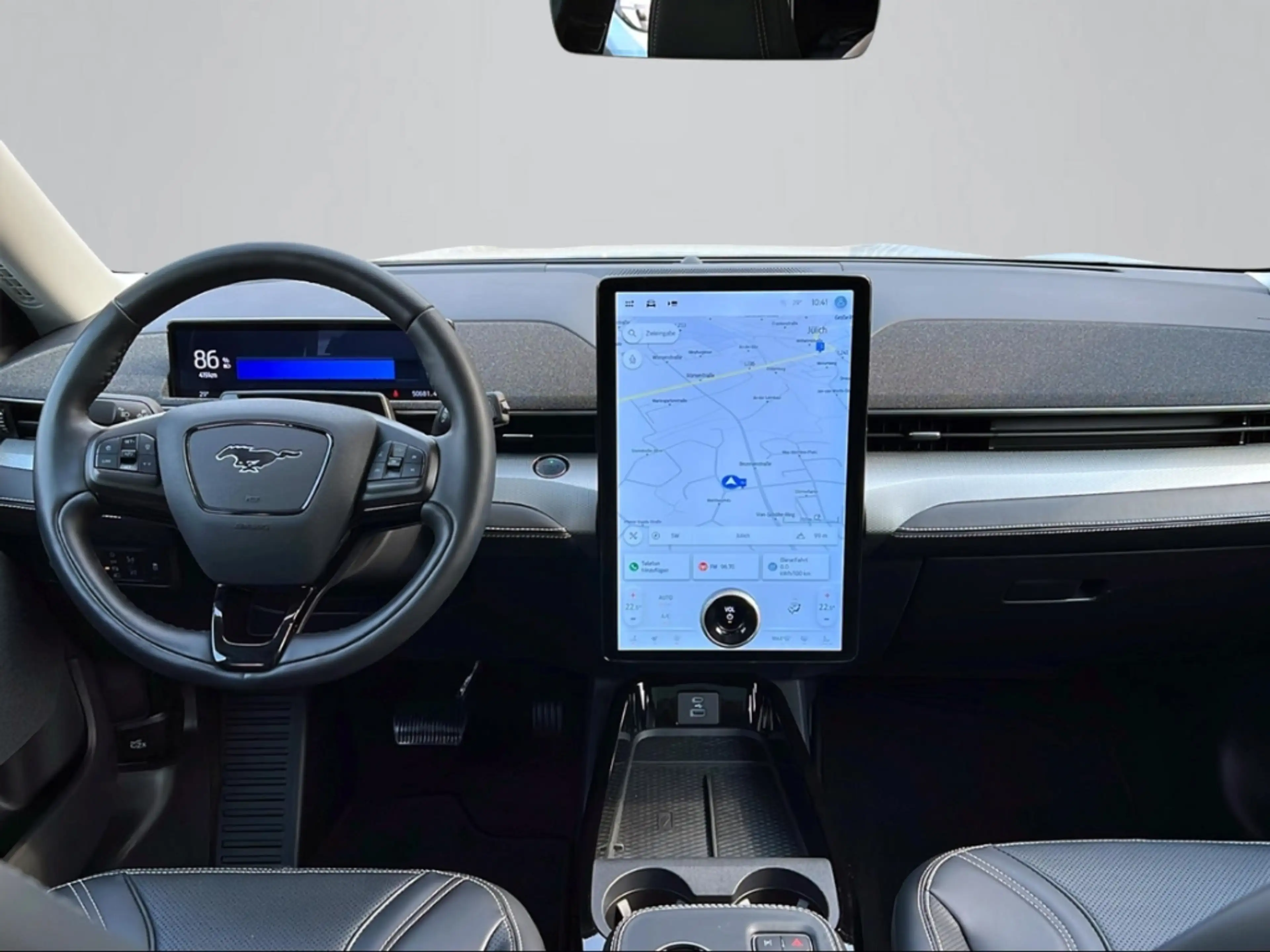Ford Mustang Mach-E Pano Navi Digitales Cockpit Memory Sitze LED ACC M — photo 10