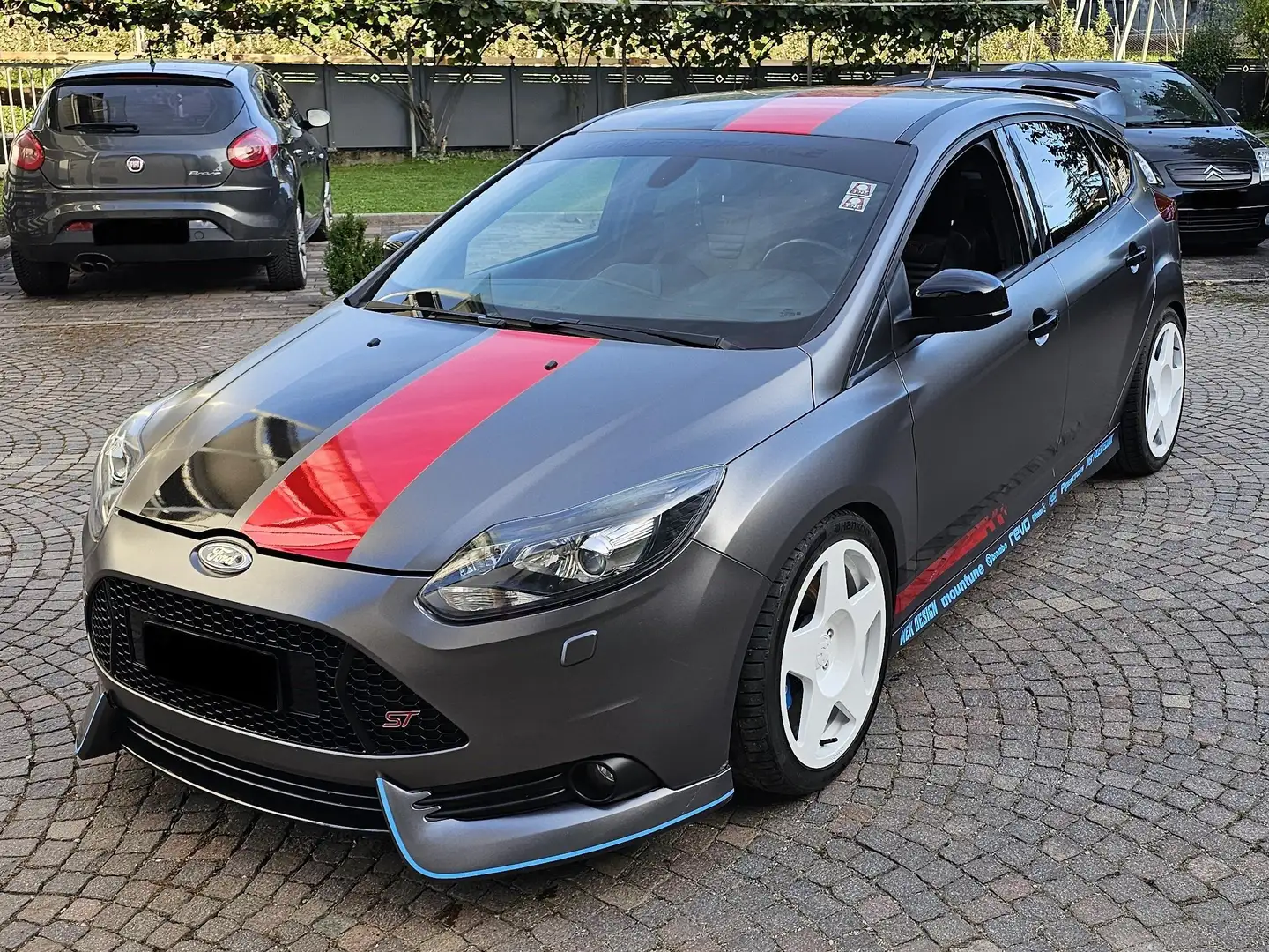 Ford Focus Focus 5p 2.0 ST 250cv Rosso - 1